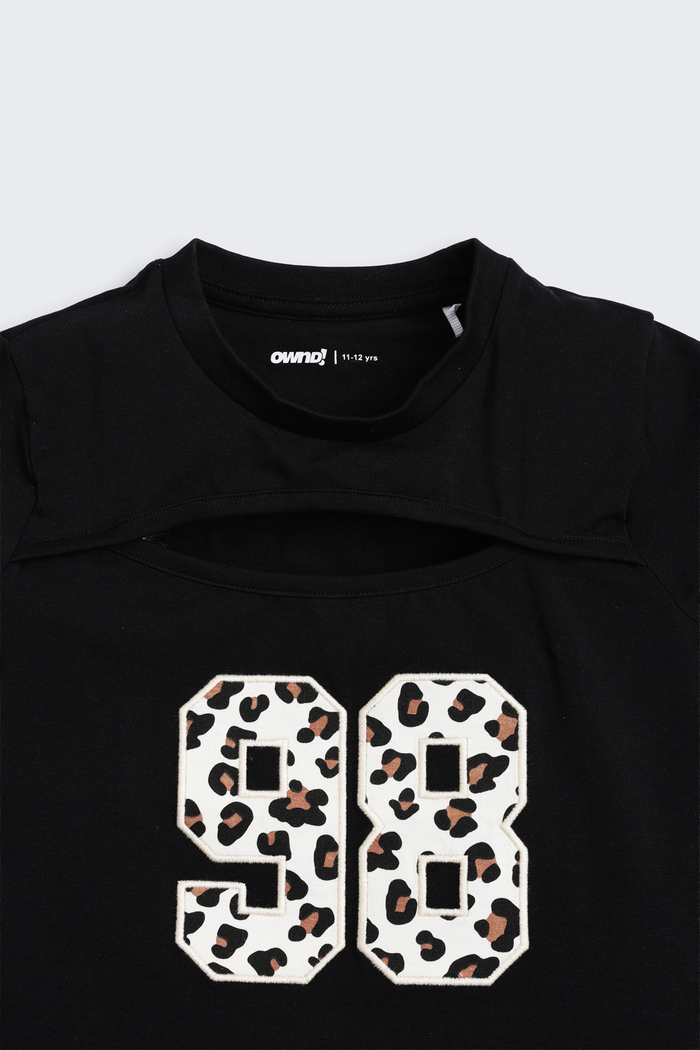 Black Embroidered Regular Fit T-Shirt for Tweens Girls - Image 4