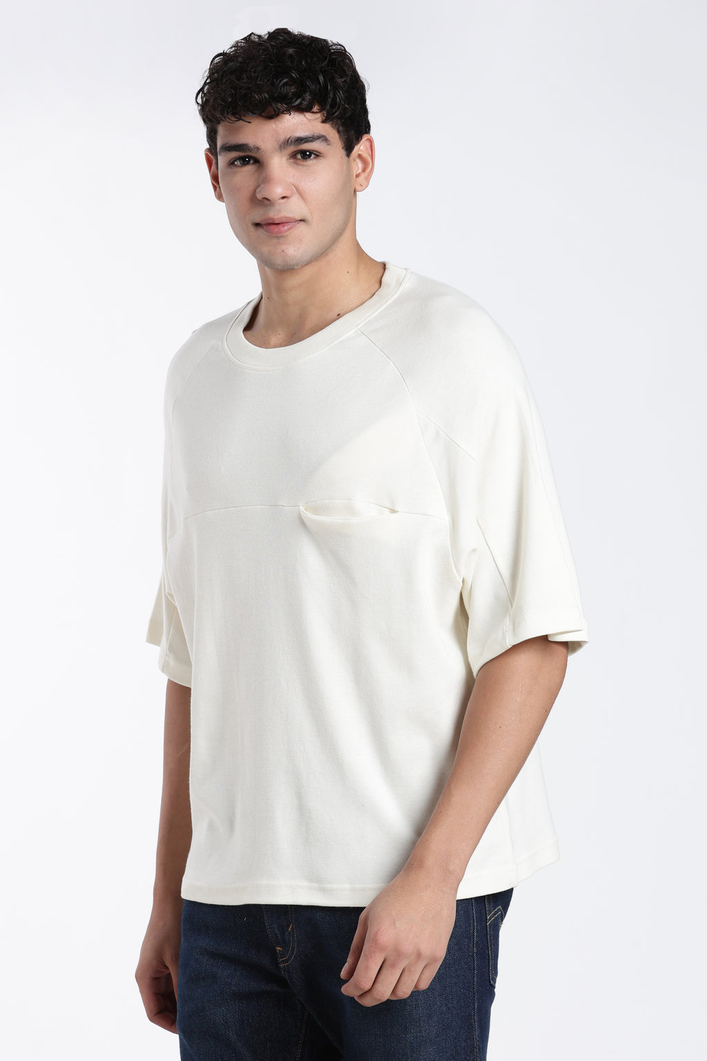 Off White Oversized Fit T-Shirt for Men - Image 4