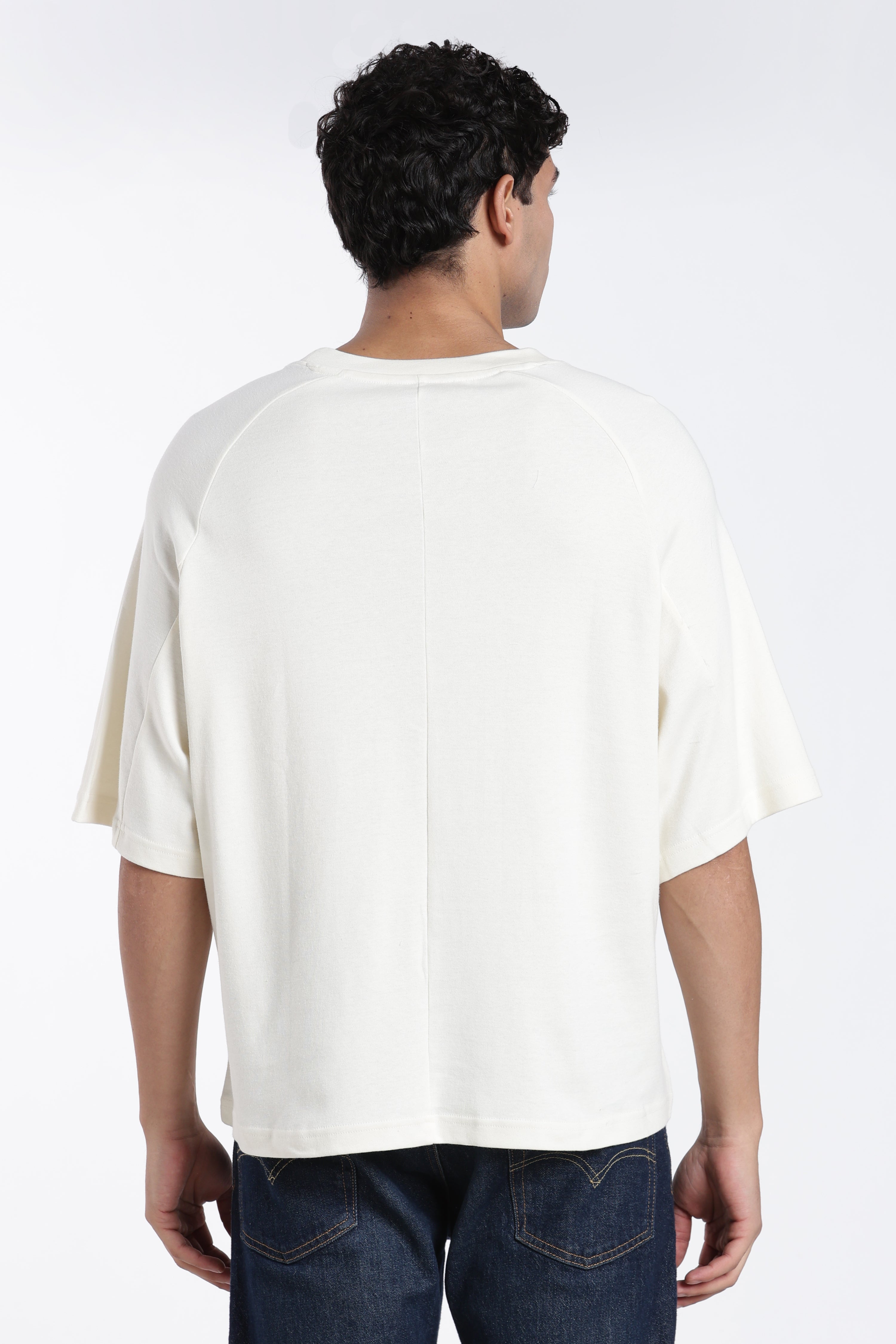 Off White Oversized Fit T-Shirt for Men - Image 5