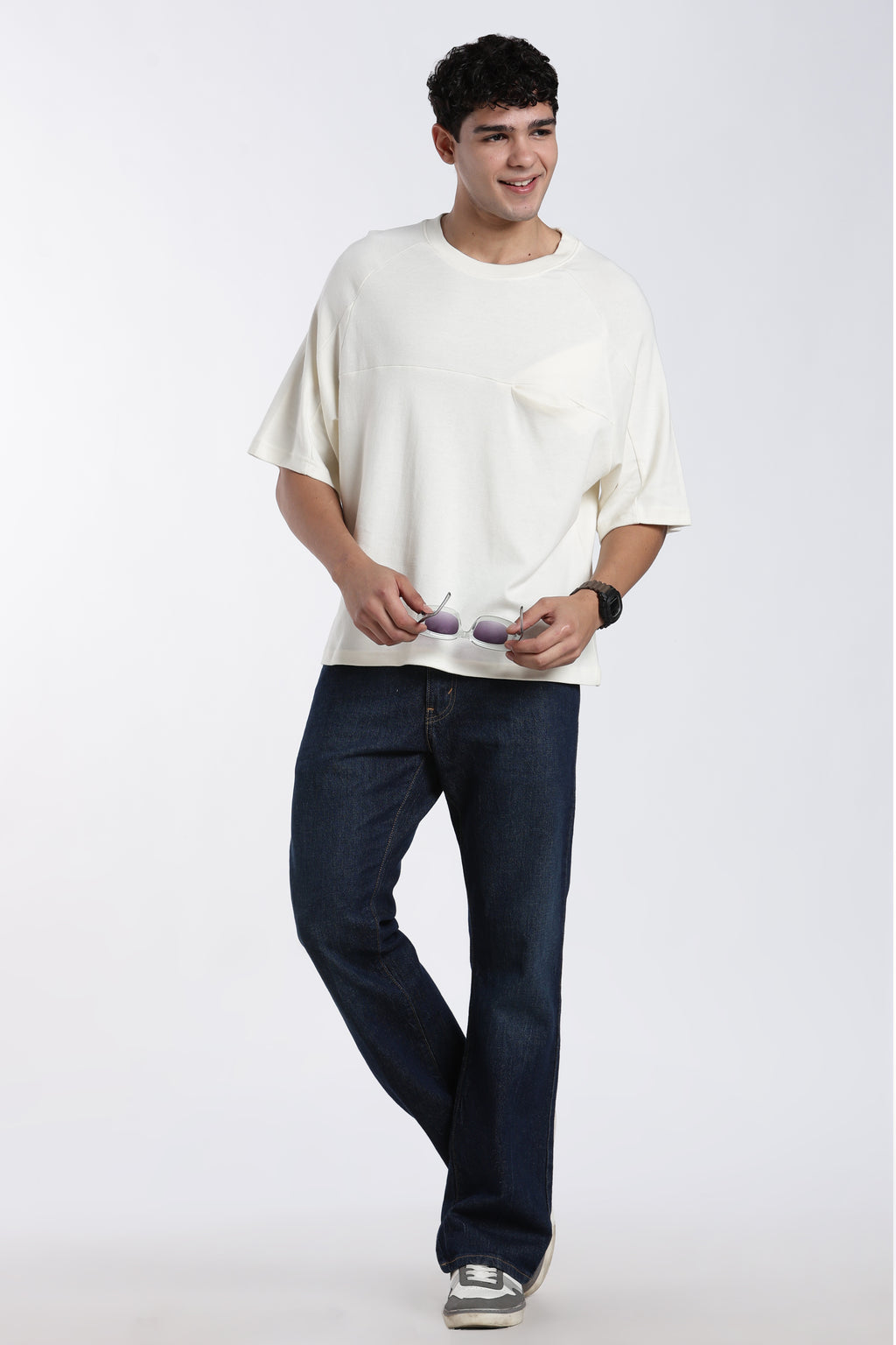 Off White Oversized Fit T-Shirt for Men - Image 6