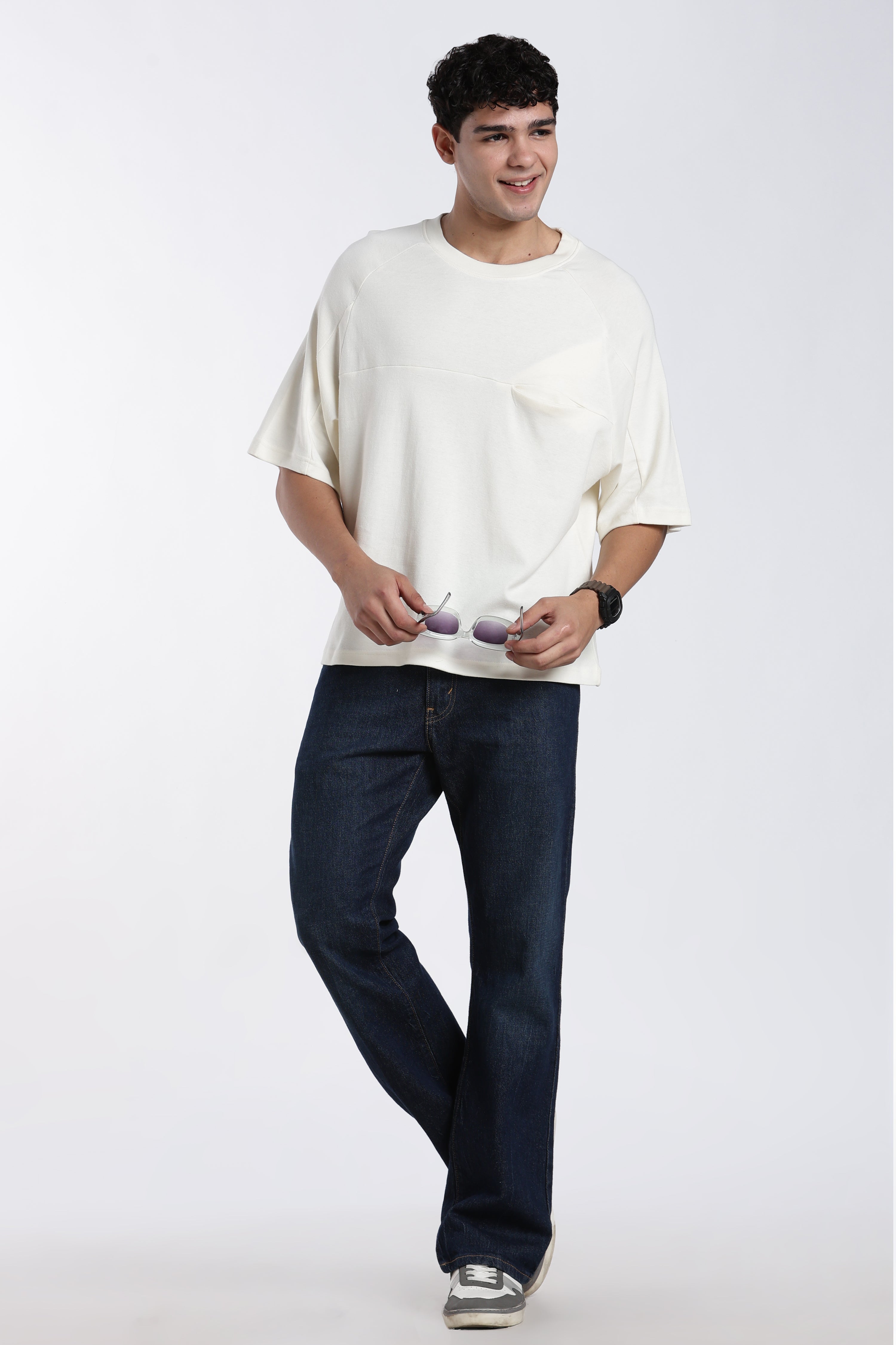 Off White Oversized Fit T-Shirt for Men - Image 6
