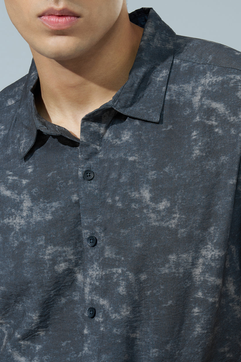 Charcoal Printed Regular Fit Casual Shirt For Men - Image 3