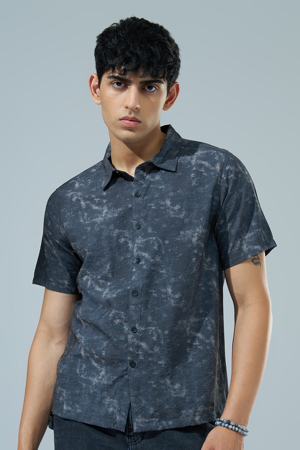 Charcoal Printed Regular Fit Casual Shirt for Men - Image 2