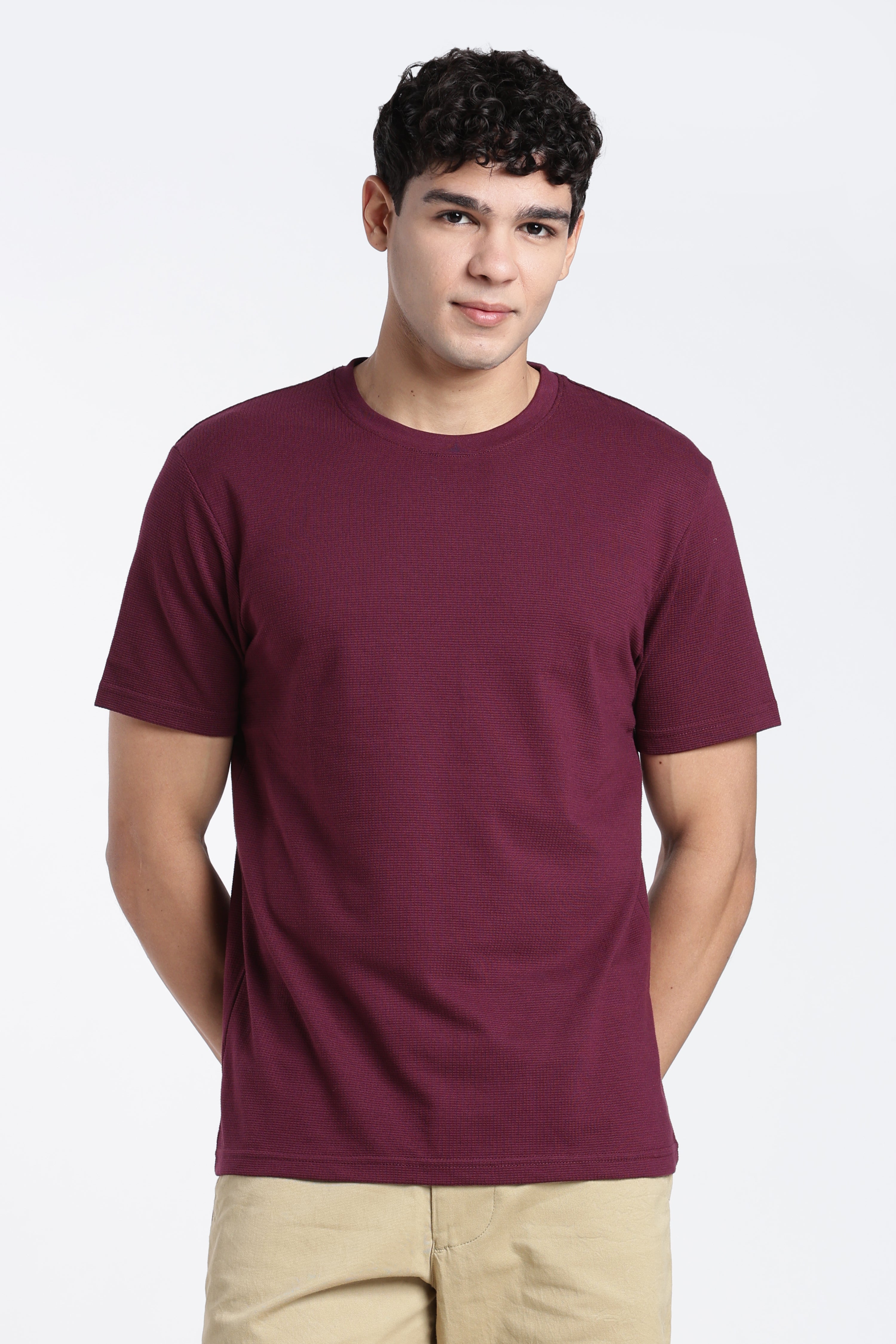 Wine Textured Regular Fit T-Shirt for Men - Image 2