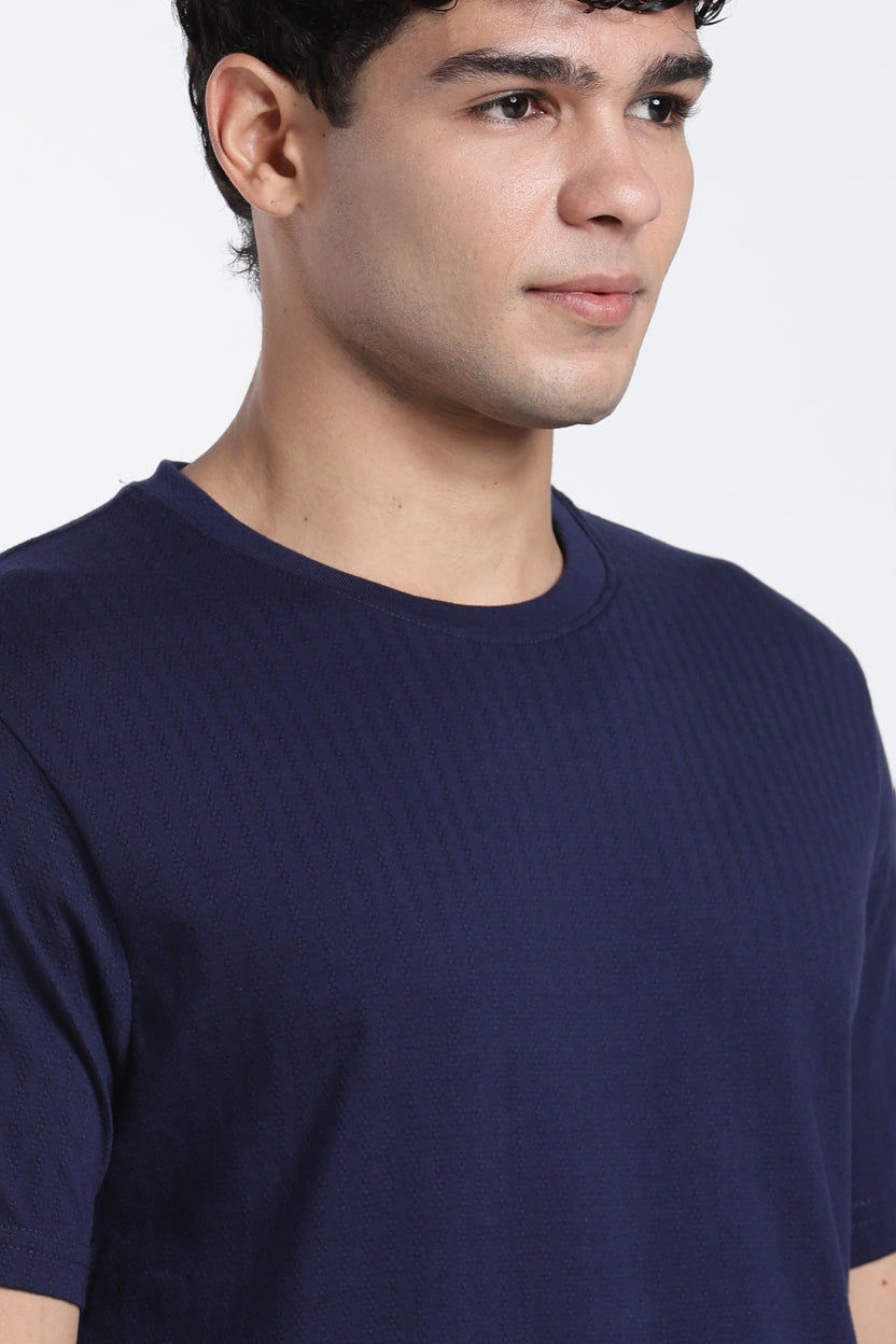 Navy Textured Regular Fit T-Shirt For Men - Image 3