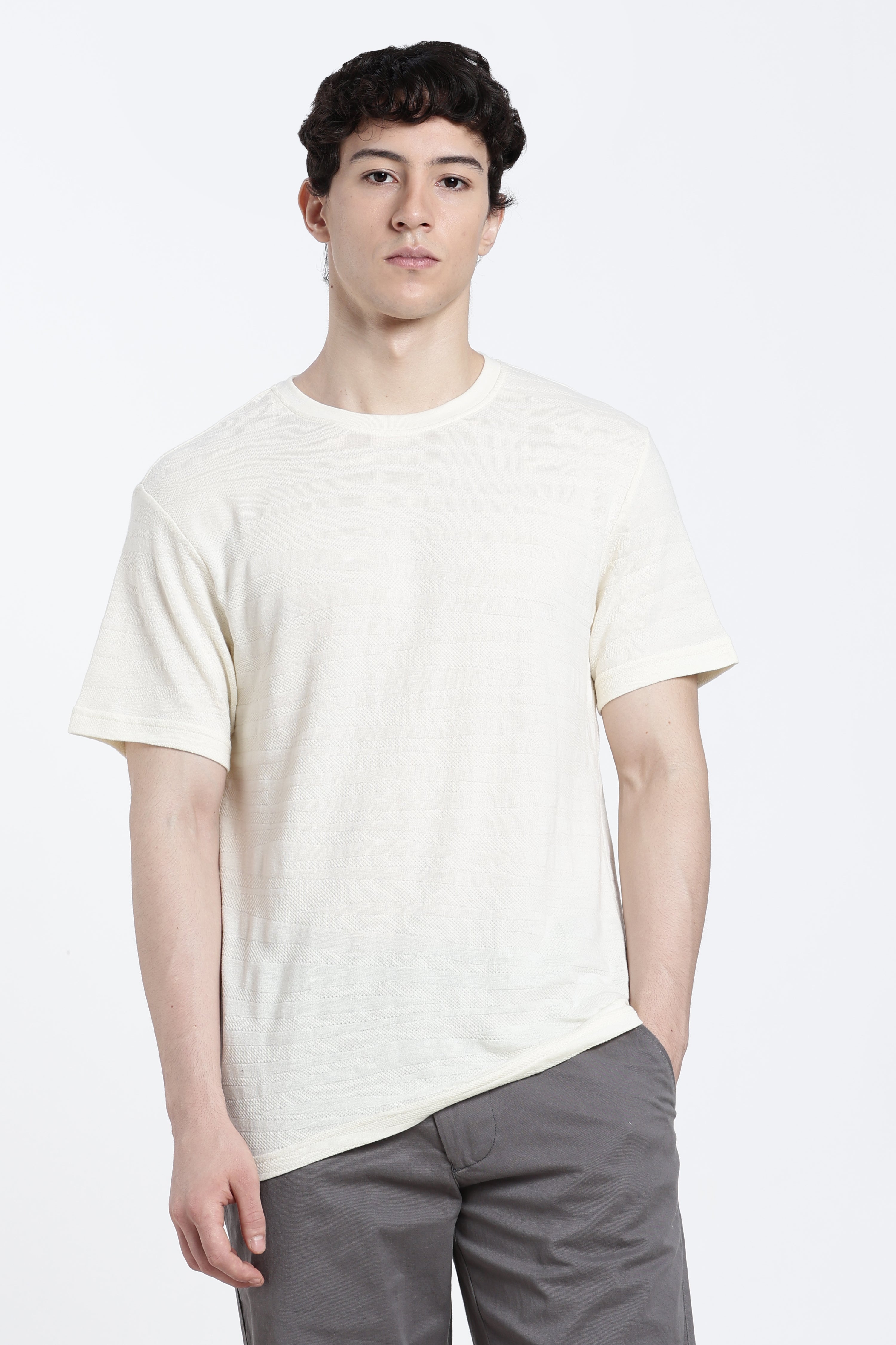 Off White Textured Regular Fit T-Shirt for Men - Image 2