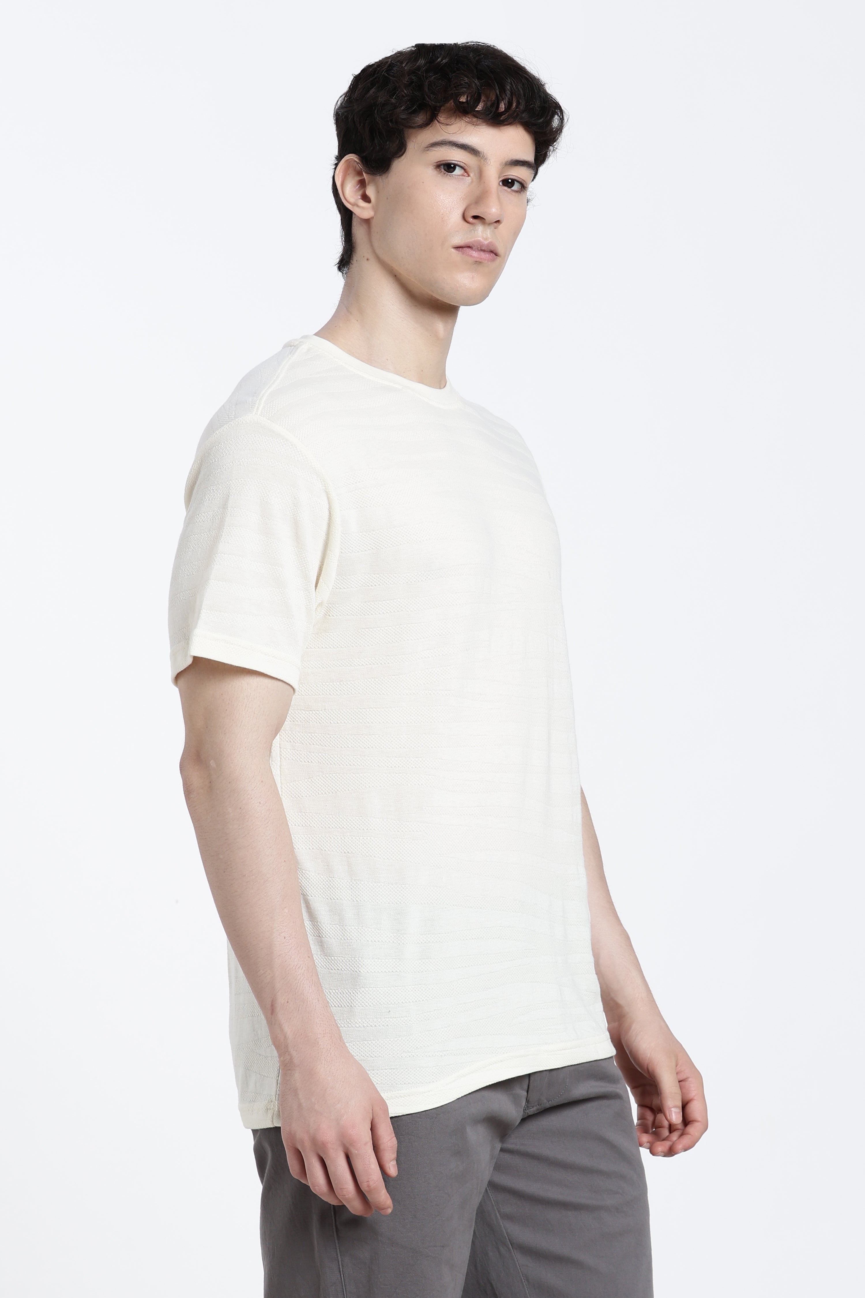 Off White Textured Regular Fit T-Shirt for Men - Image 4