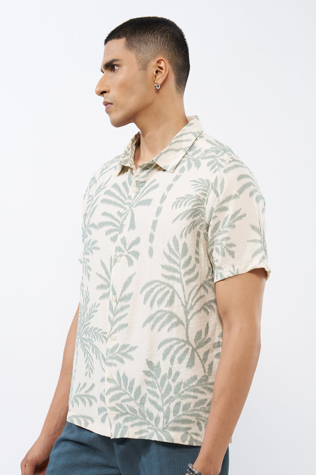 Off White All - Over Printed Regular Fit Shirt for Men - Image 4