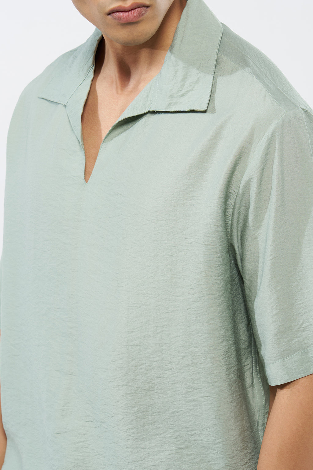 Green Solid Relaxed Fit T-Shirt for Men - Image 3