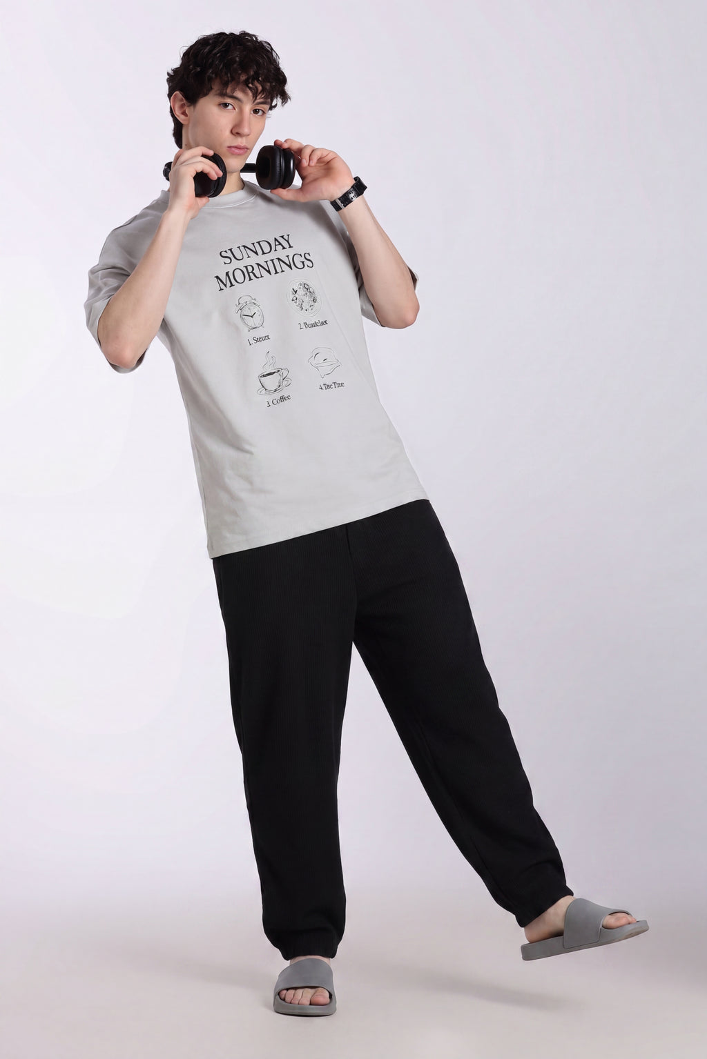 Light Grey Graphic Oversized Fit T-Shirt for Men - Image 6