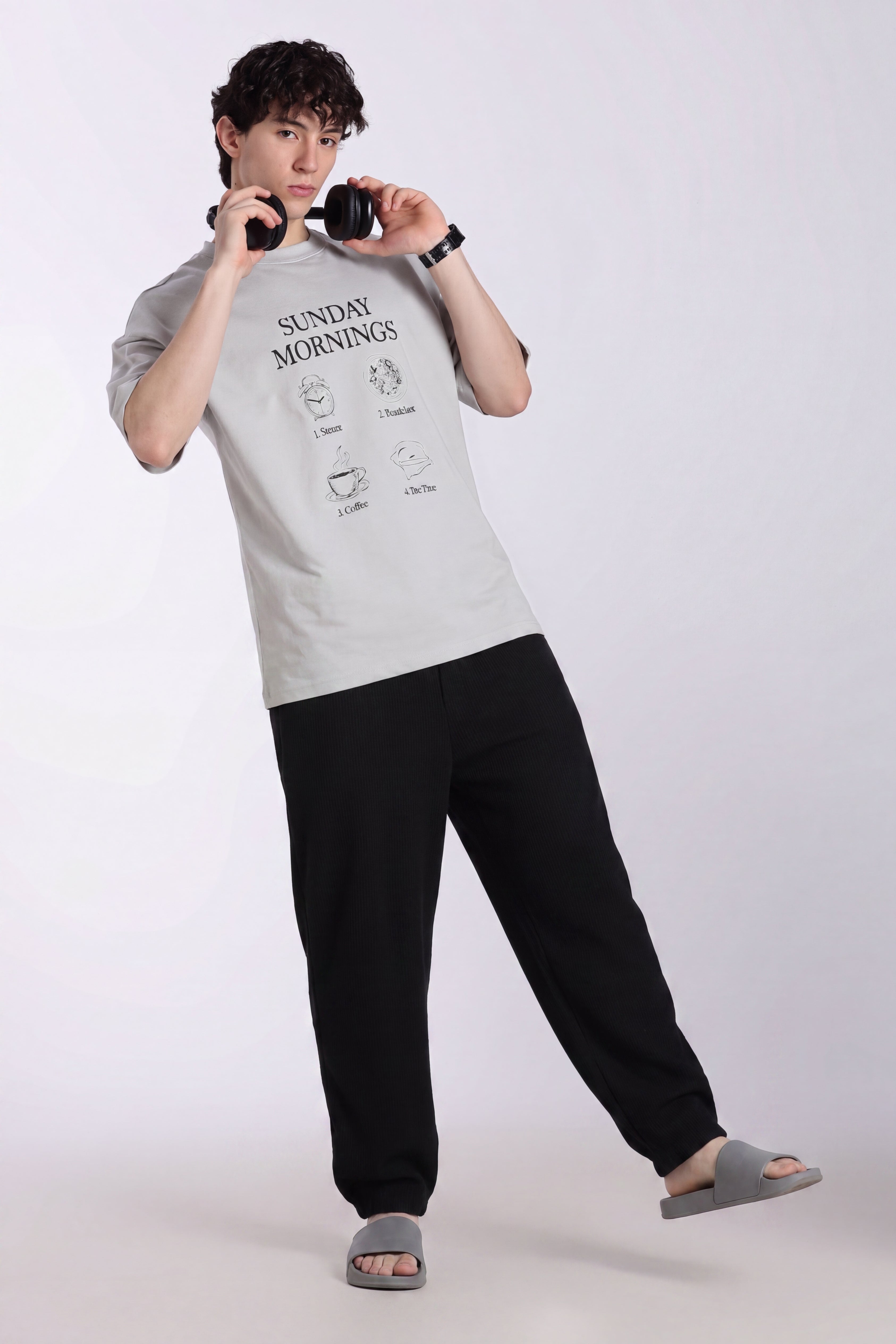 Light Grey Graphic Oversized Fit T-Shirt for Men - Image 6