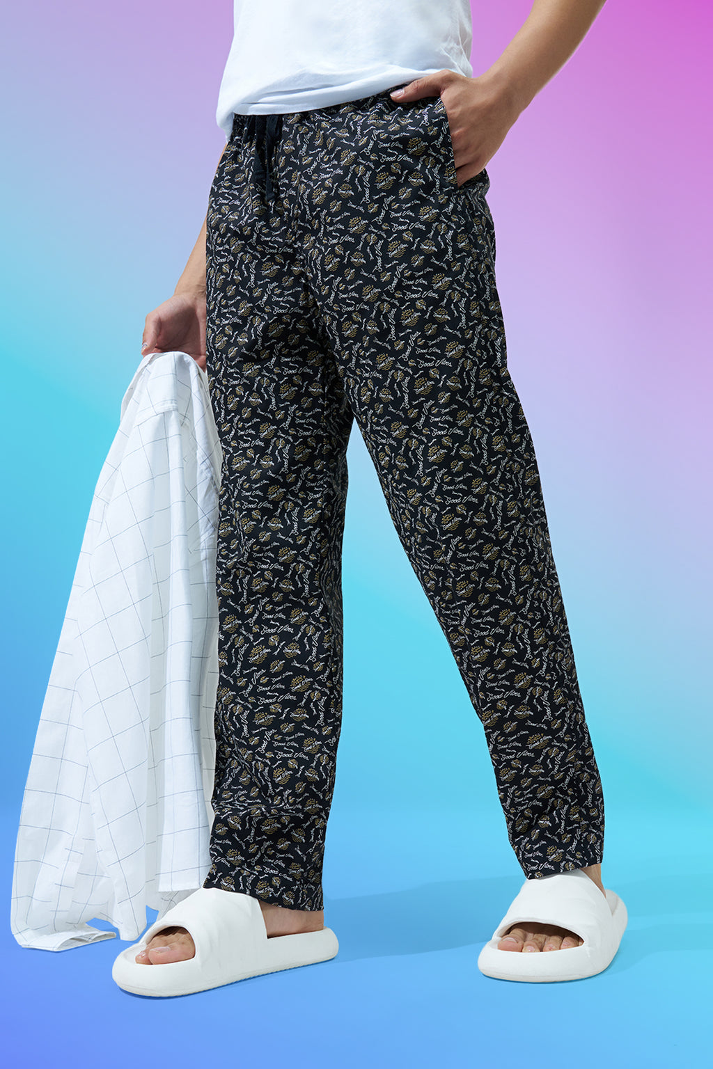 Black Printed Regular Fit Pyjamas for Men - Image 1