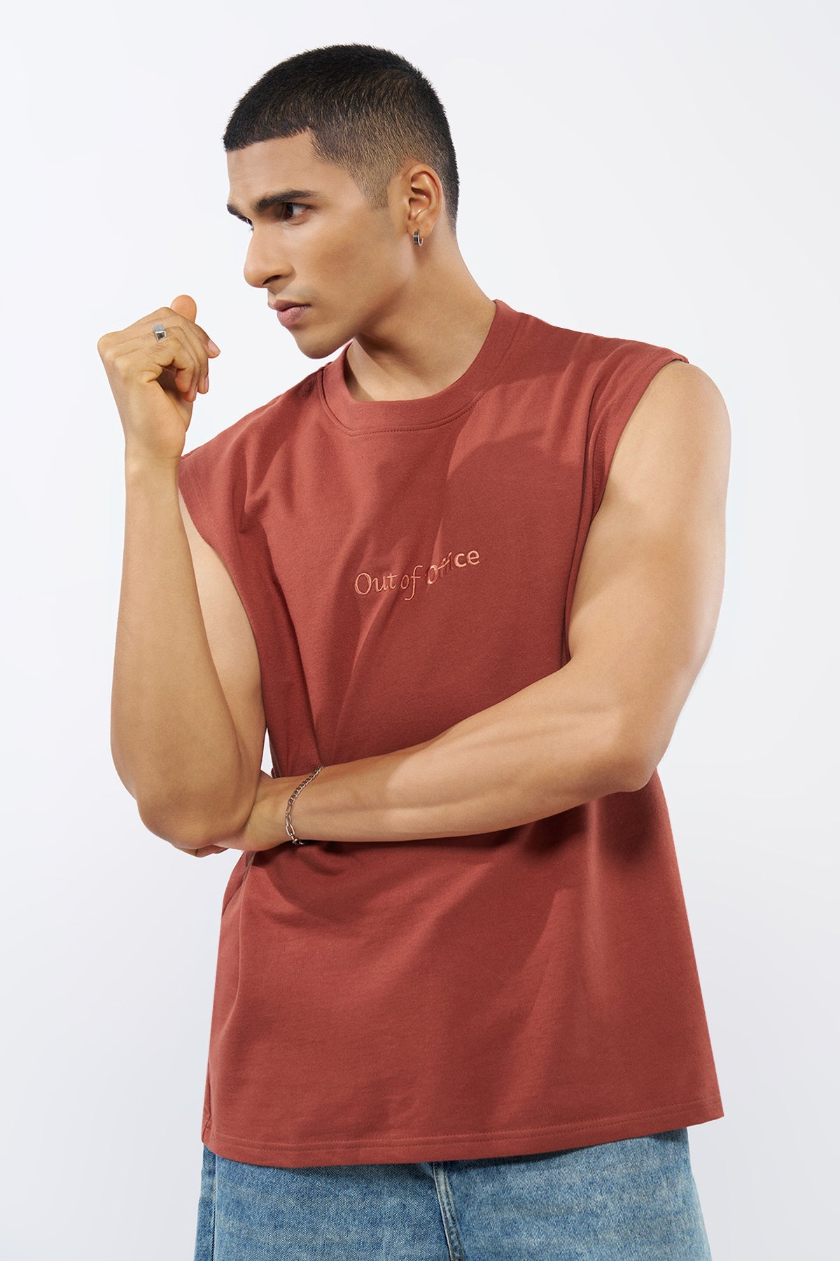 Red Embroidered Regular Fit T-Shirt for Men - Image 2
