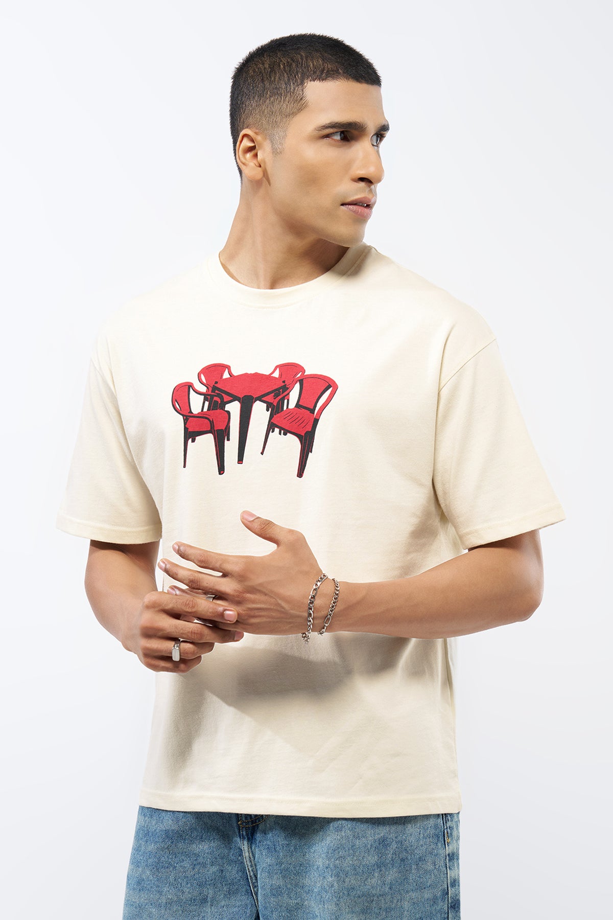 Off White Graphic Printed Oversized Fit T-Shirt for Men - Image 2