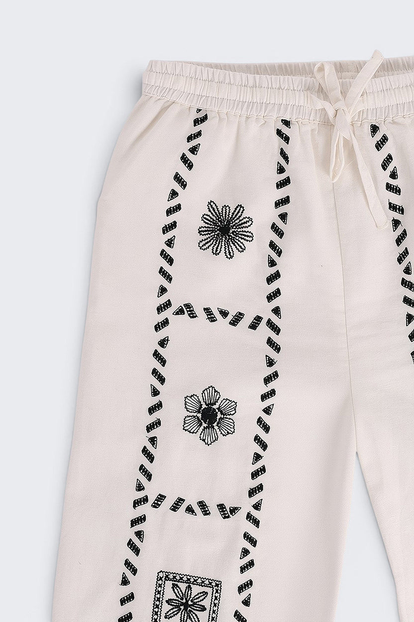 Off White Floral Regular Fit Pant - Image 4