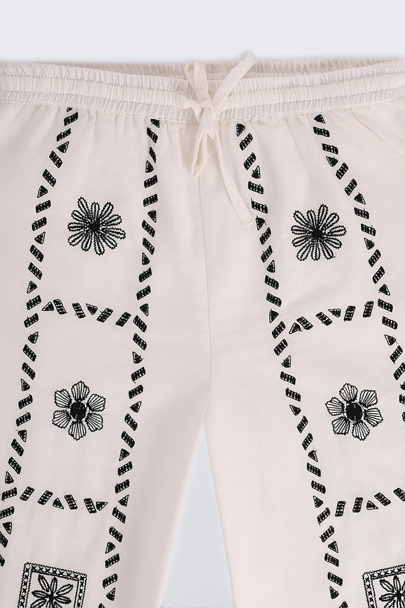 Off White Floral Regular Fit Pant - Image 5