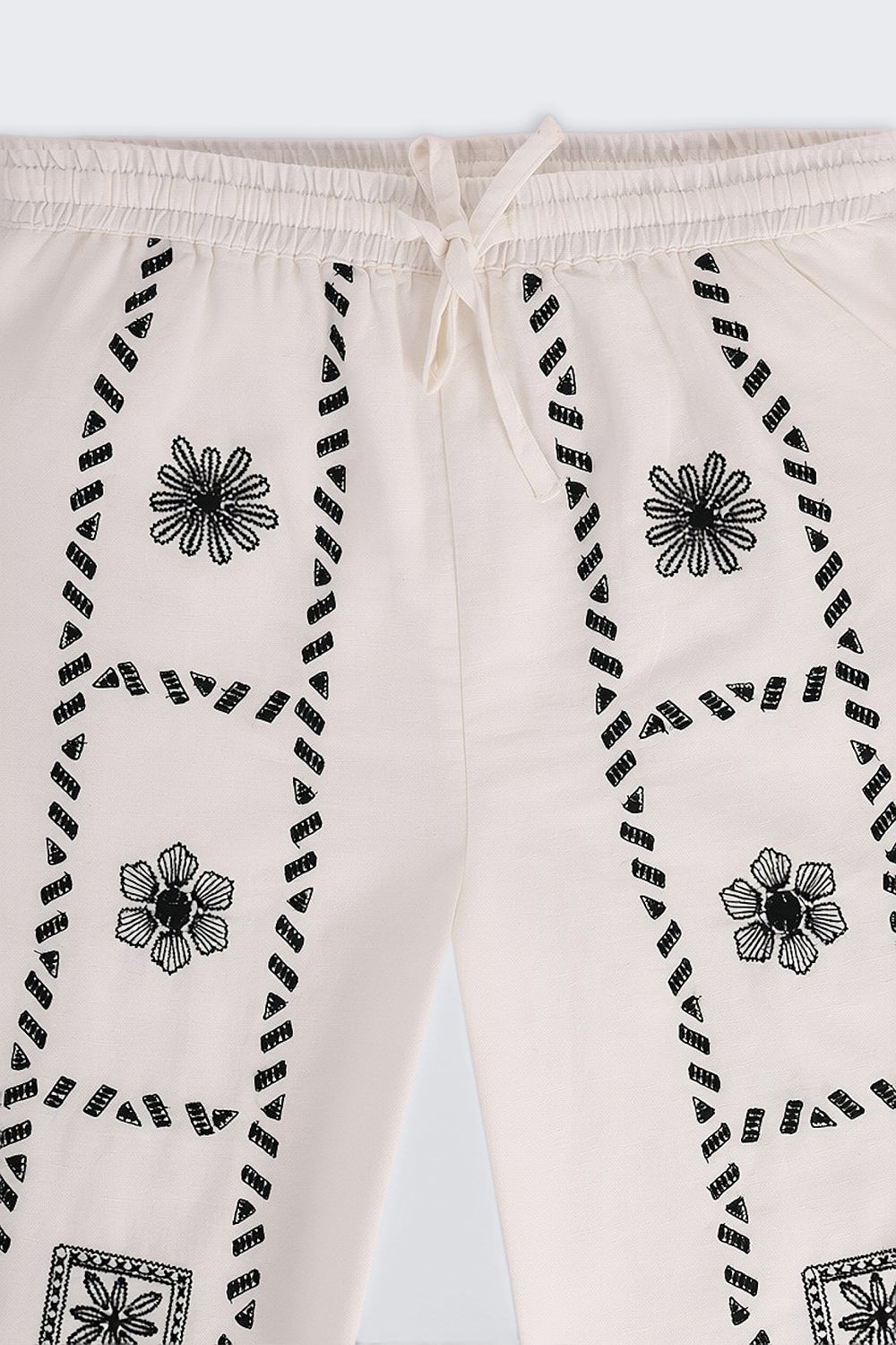 Off White Floral Regular Fit Pant - Image 5