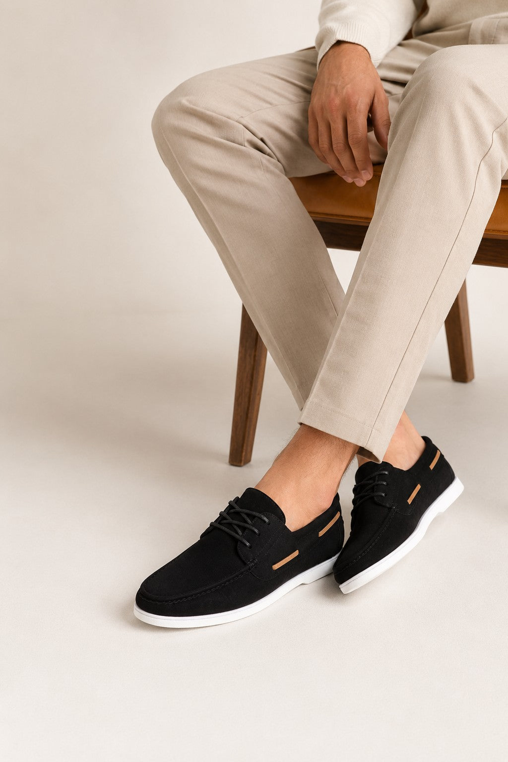 Black Solid Loafers for Men - Image 1