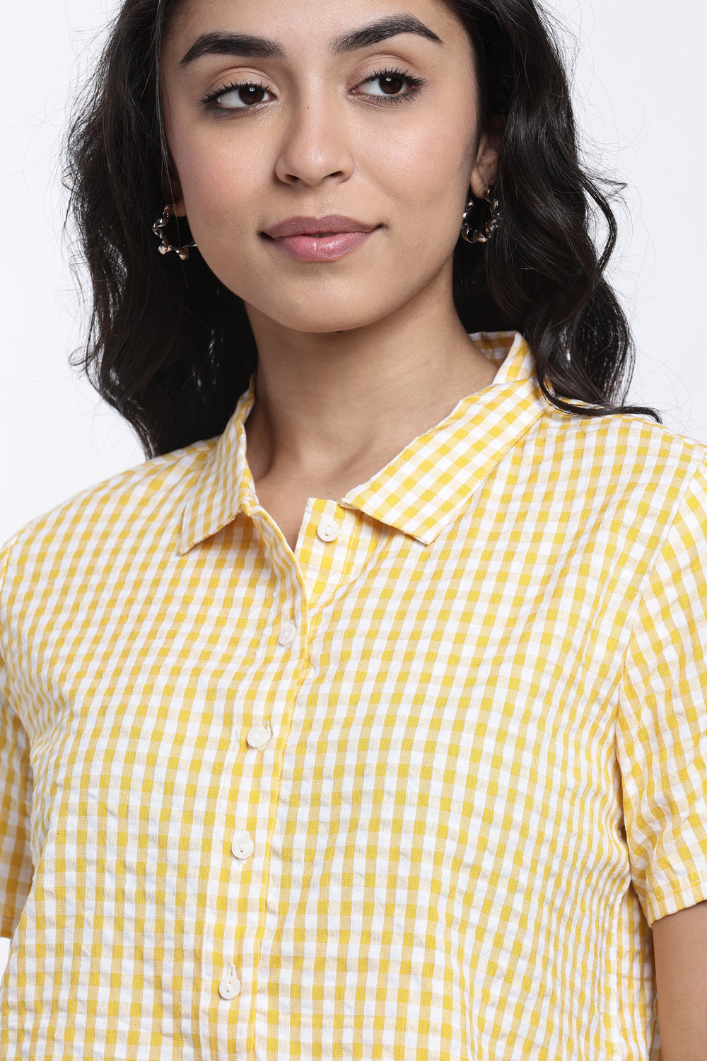 Yellow Checkered Regular Fit Crop Shirt for Women - Image 3