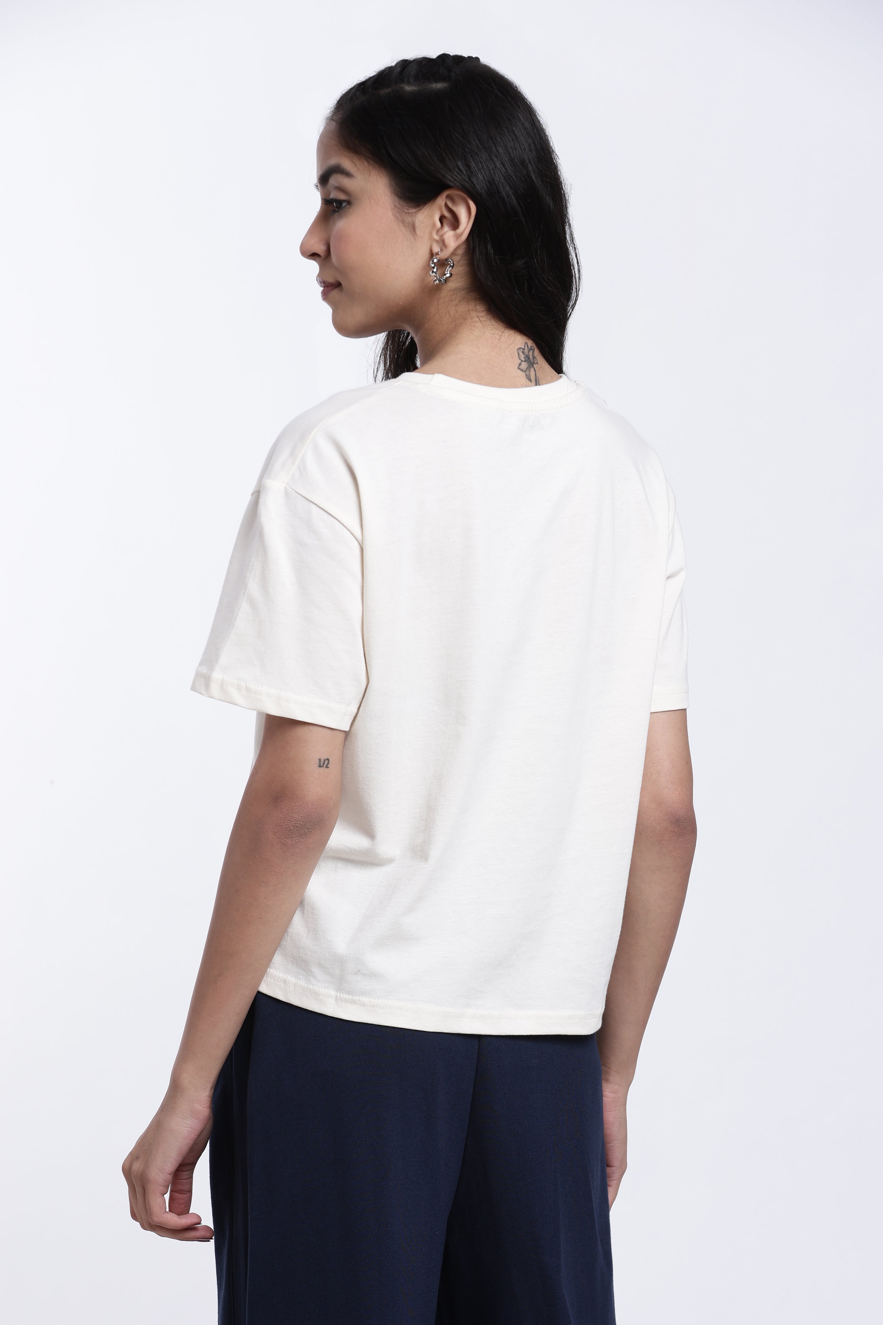 White Graphic Regular Fit T-Shirt for Women - Image 5