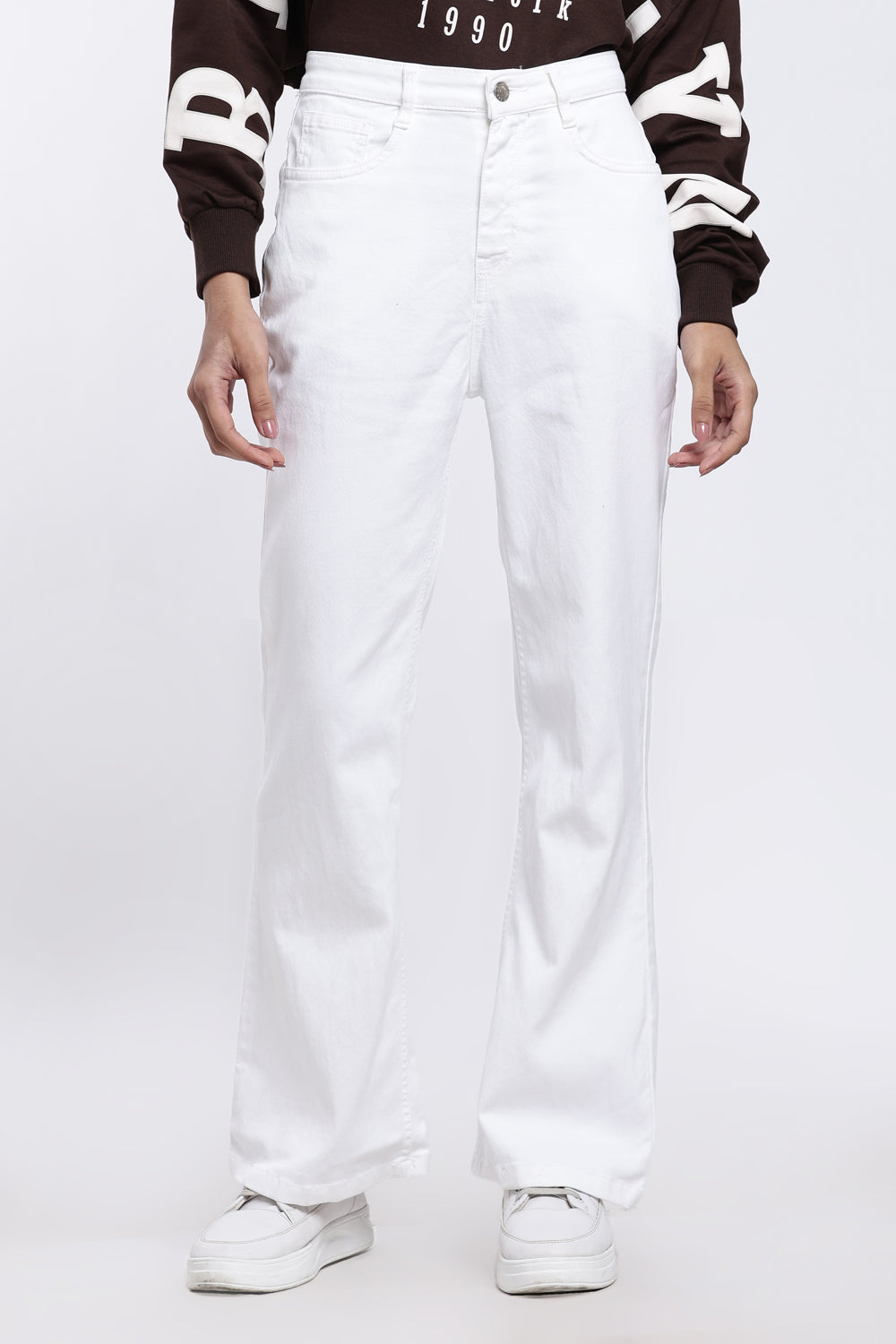 White Bootcut 5 Pocketed Jeans for Women - Image 2