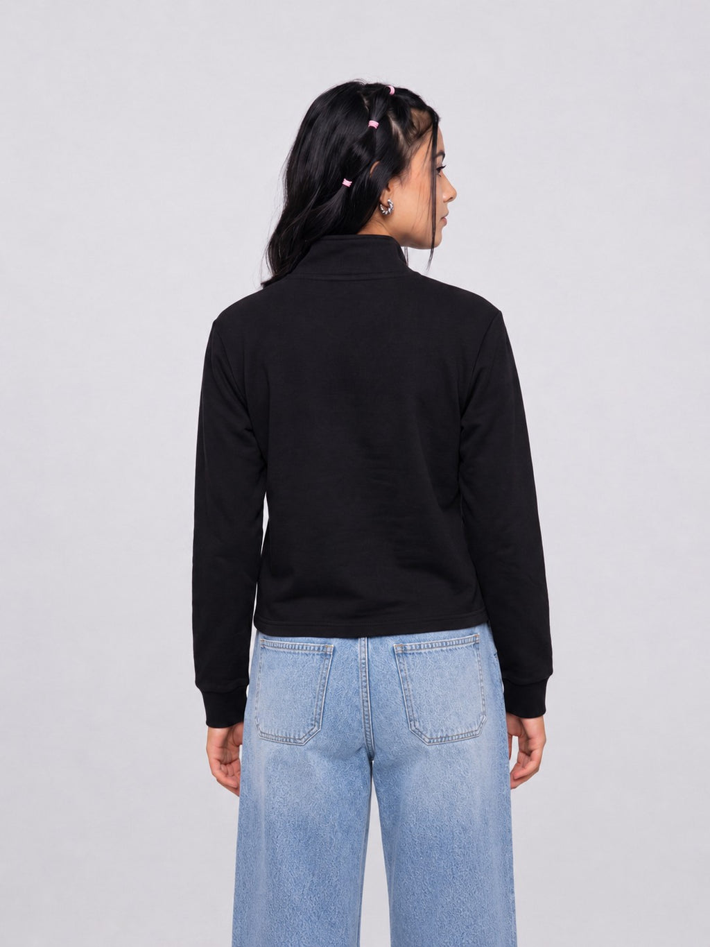 Black Drop Shoulder Sleeves Regular Fit Sweatshirt for Women - Image 5