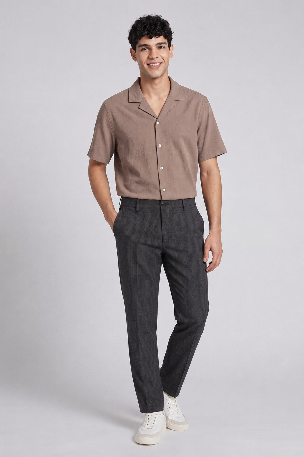 Black Solid Carrot Fit Trouser for Men - Image 6