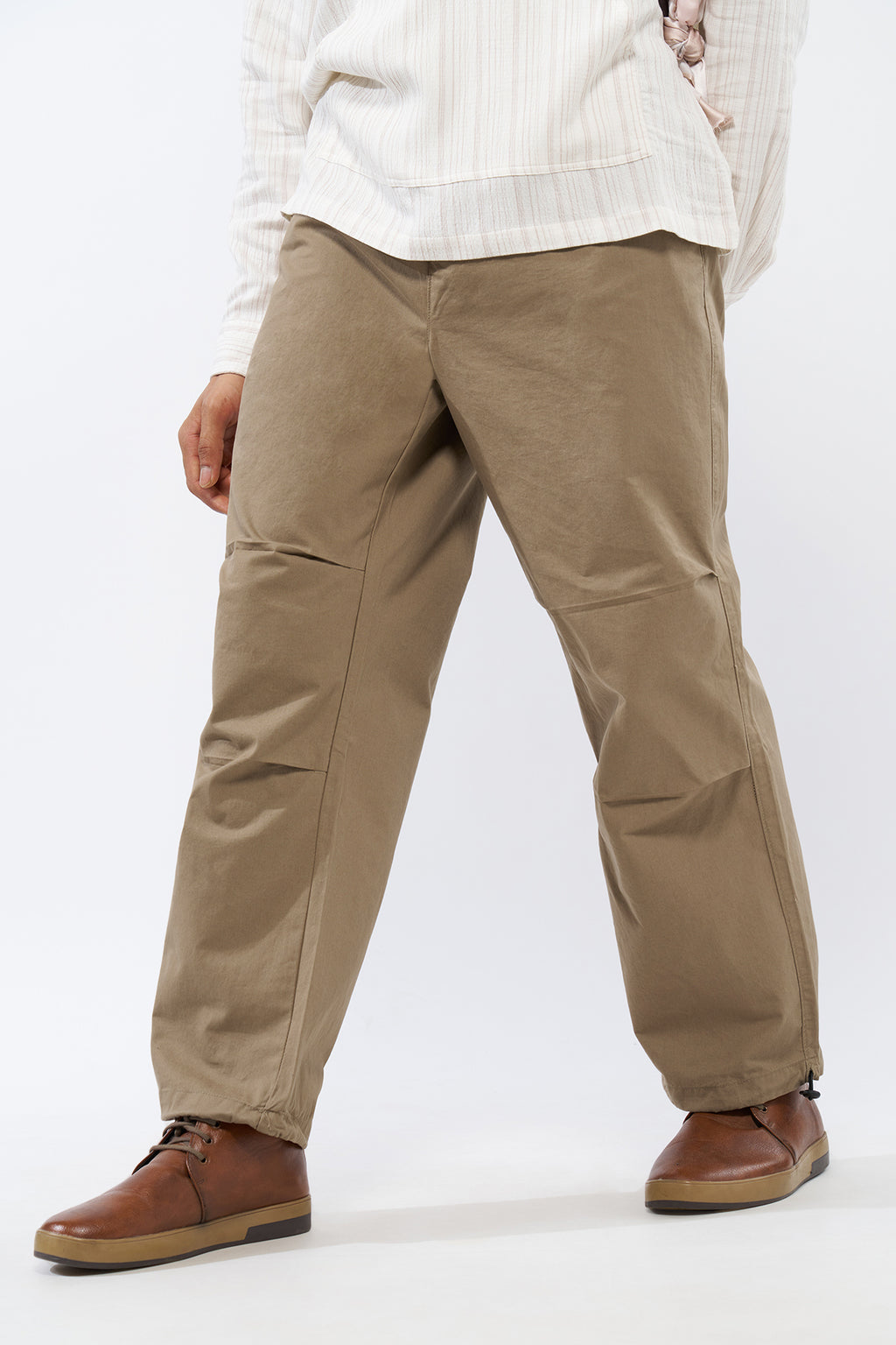 Beige Solid Regular Fit Trouser for Men - Image 1