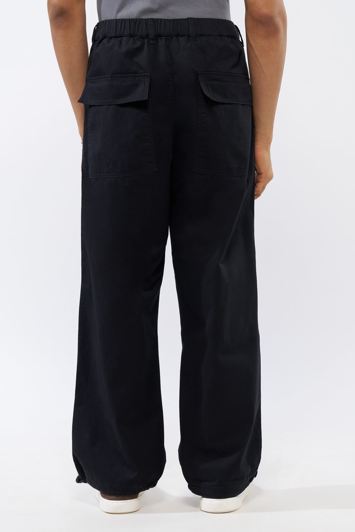 Black Solid Regular Fit Trouser for Men - Image 5
