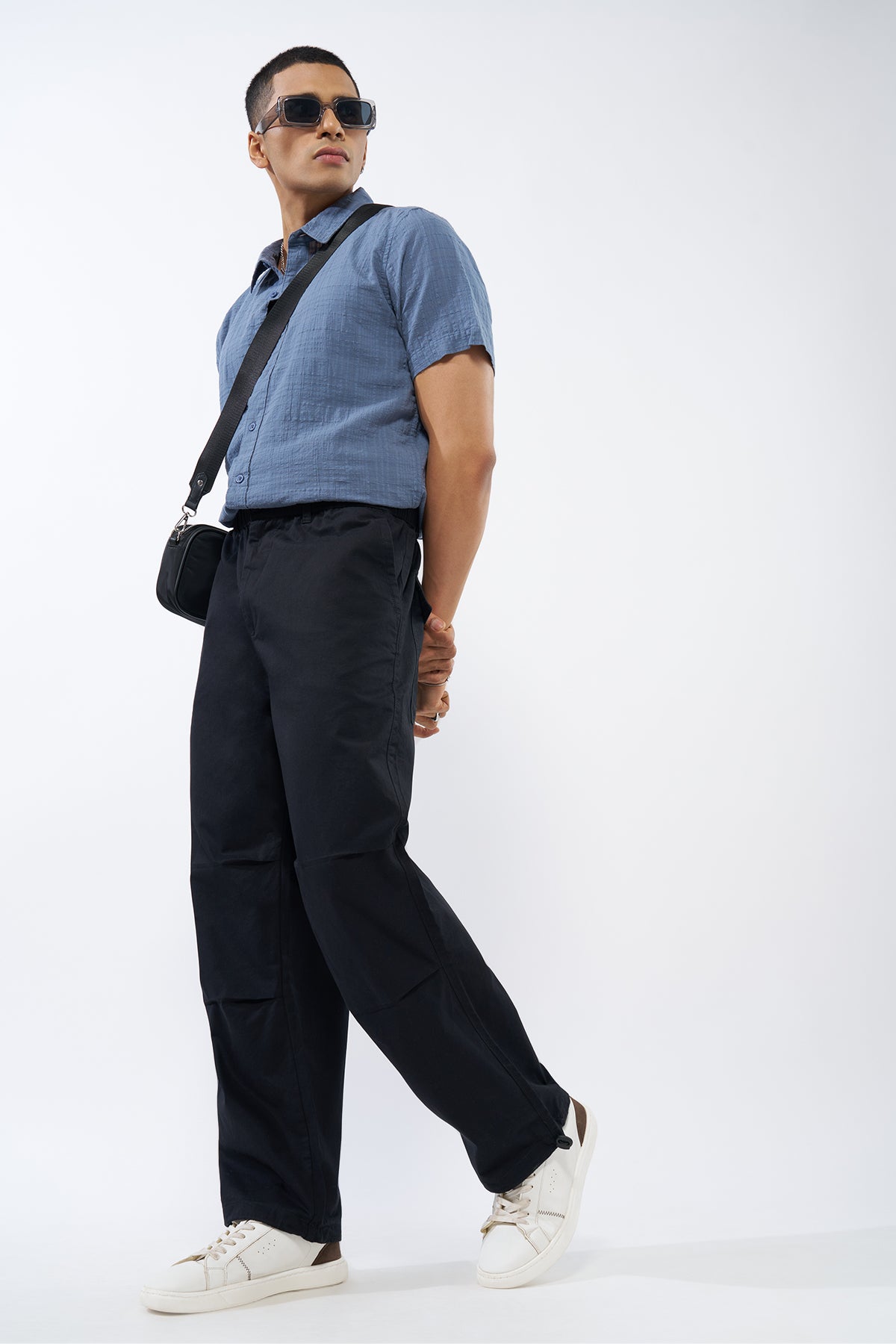 Black Solid Regular Fit Trouser for Men - Image 6