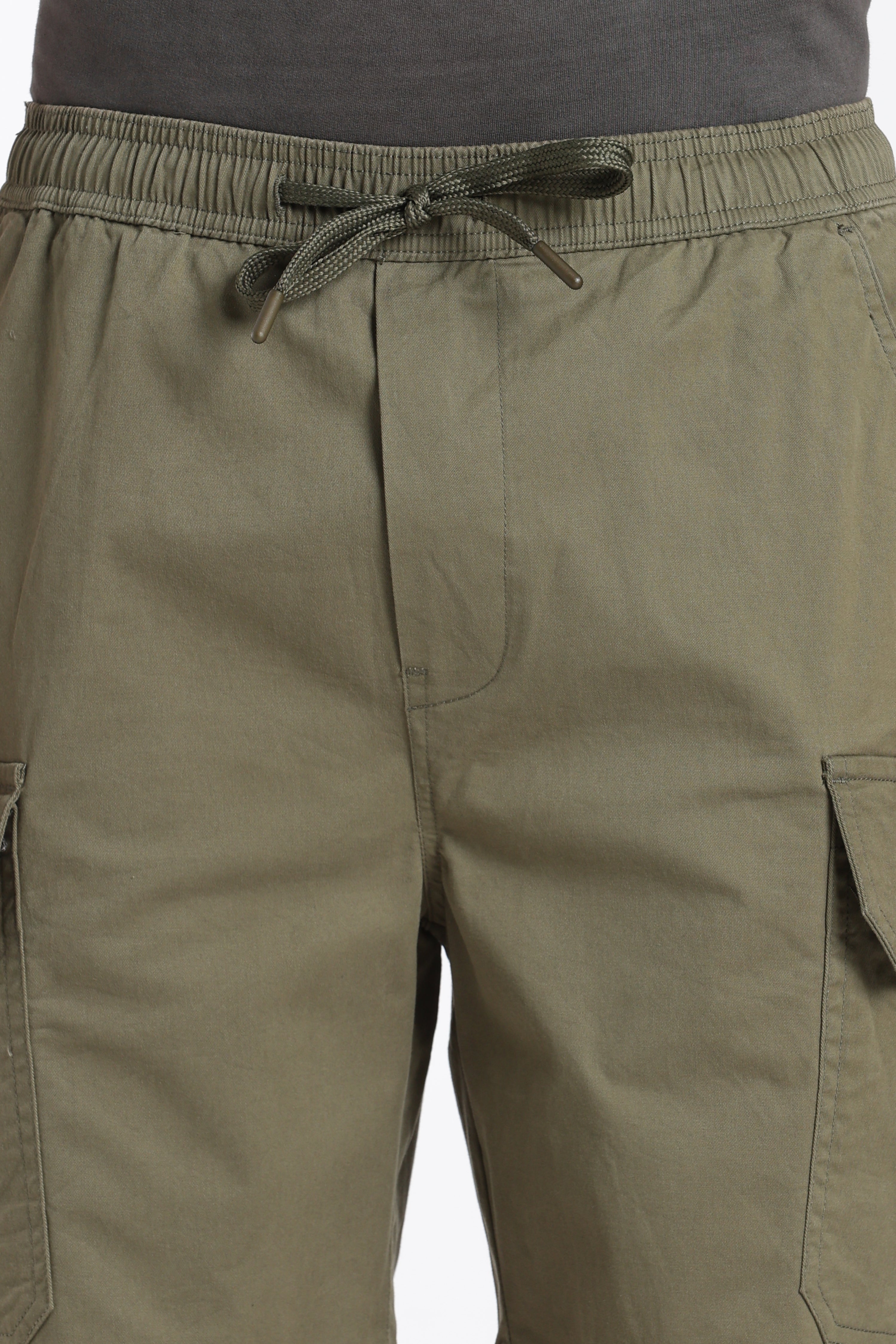 Olive Solid Regular Fit Shorts for Men - Image 7