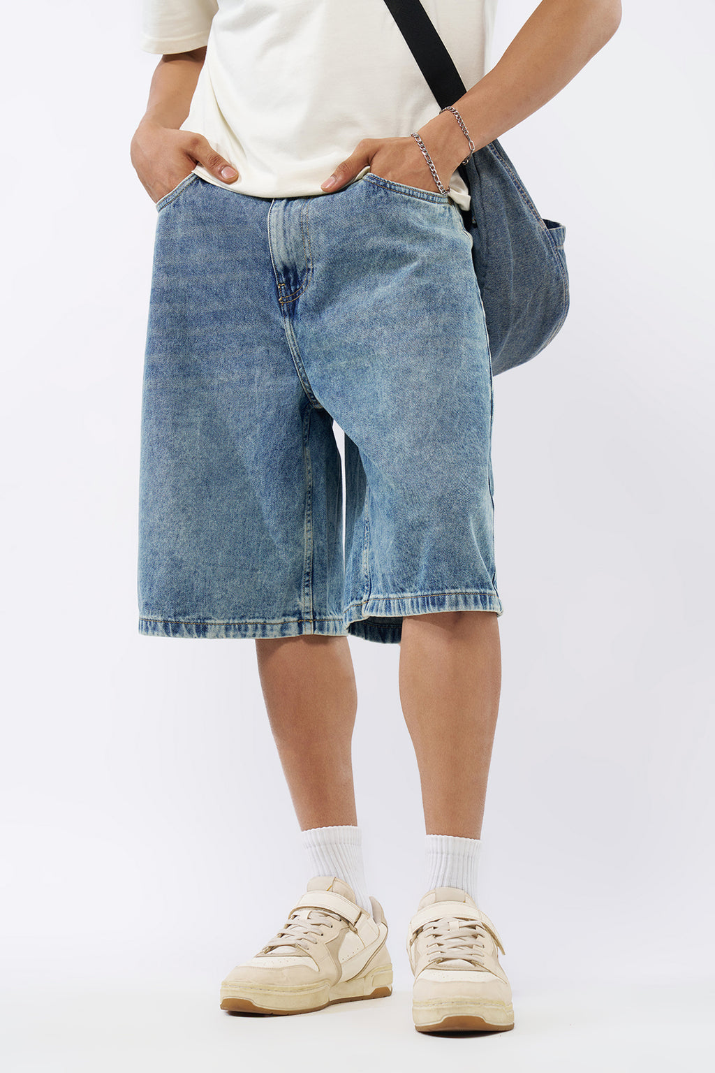 Blue Solid Regular Fit Shorts for Men - Image 1
