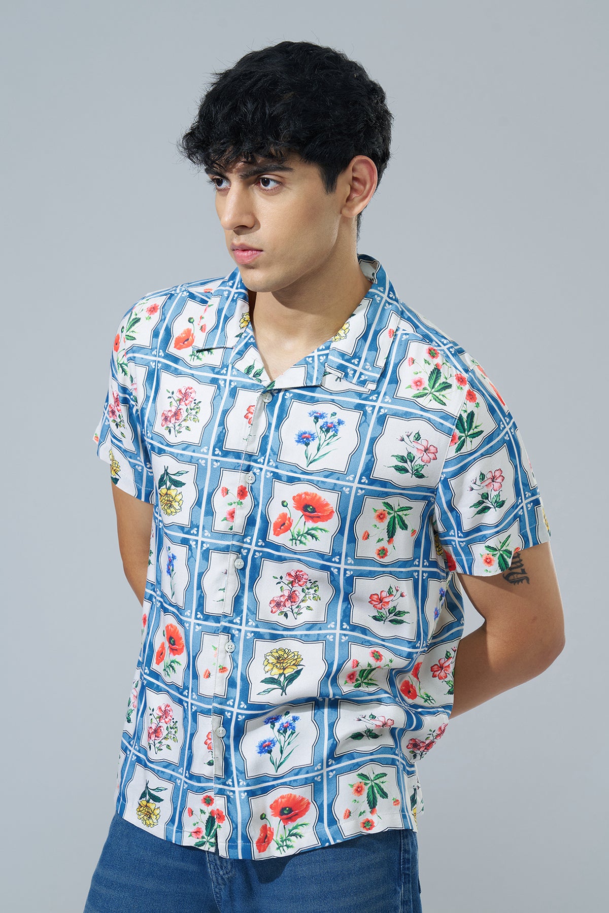 Blue Floral Printed Regular Fit Casual Shirt for Men - Image 4
