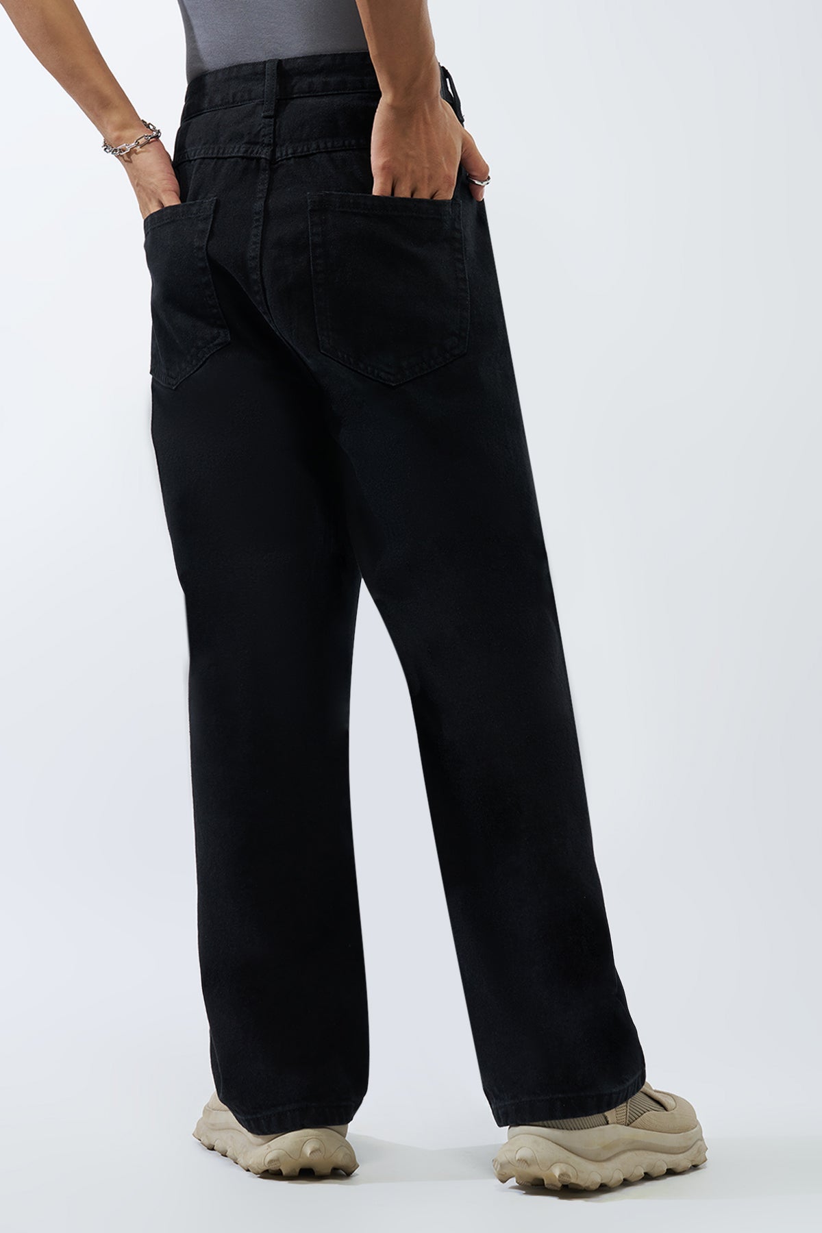Black Solid Baggy Fit Jeans for Men - Image 5