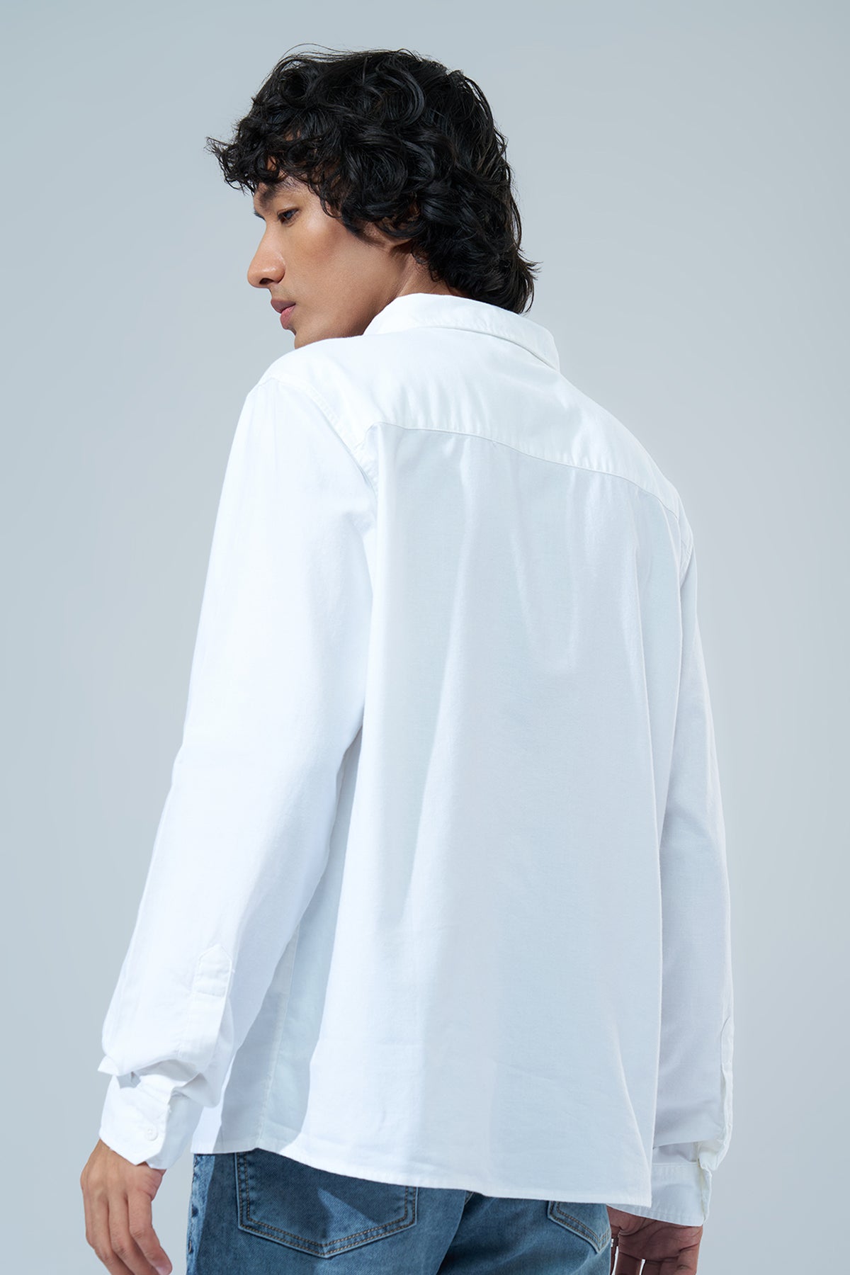 White Solid Regular Fit Shirt for Men - Image 5