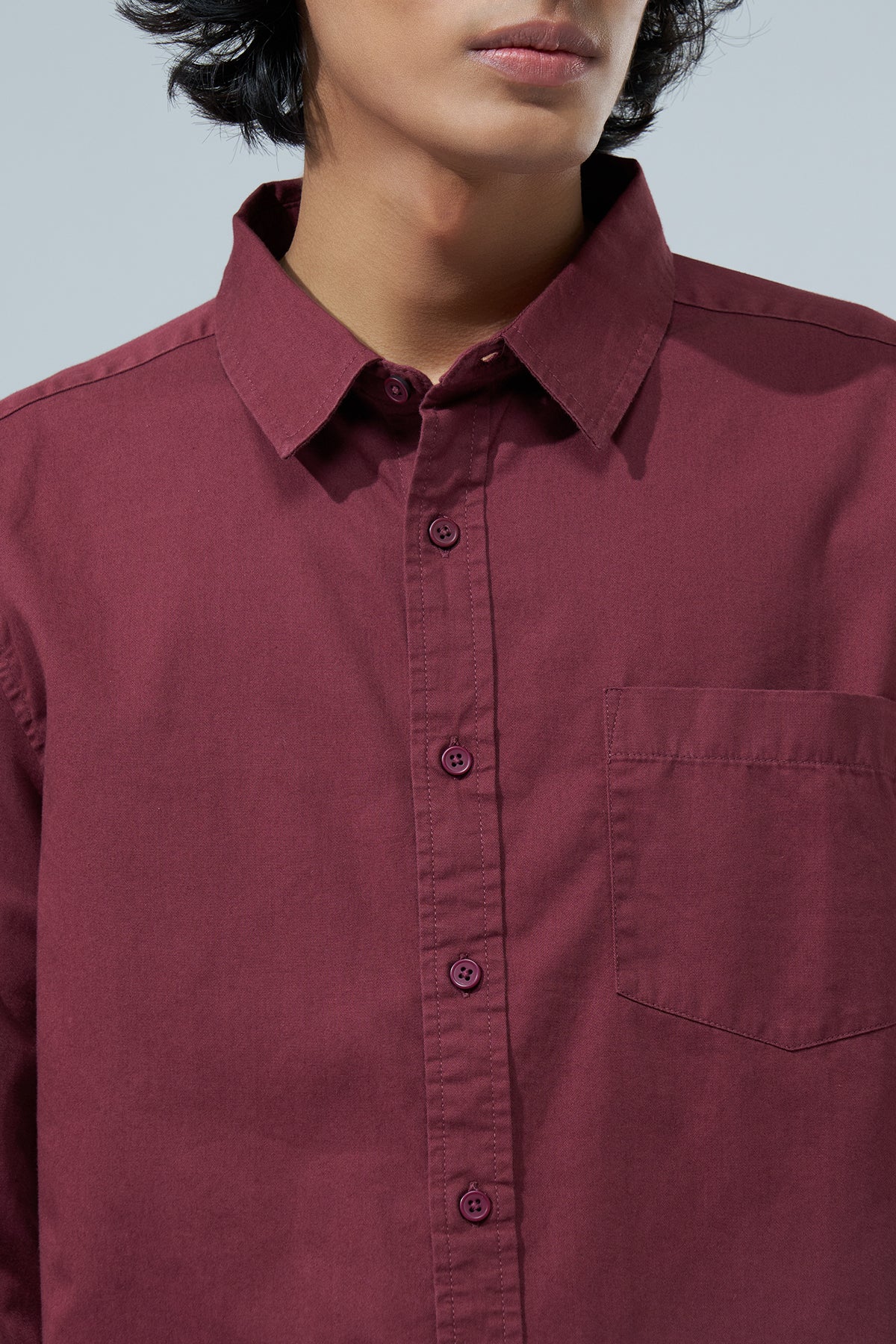 Maroon Solid Regular Fit Shirt for Men - Image 2