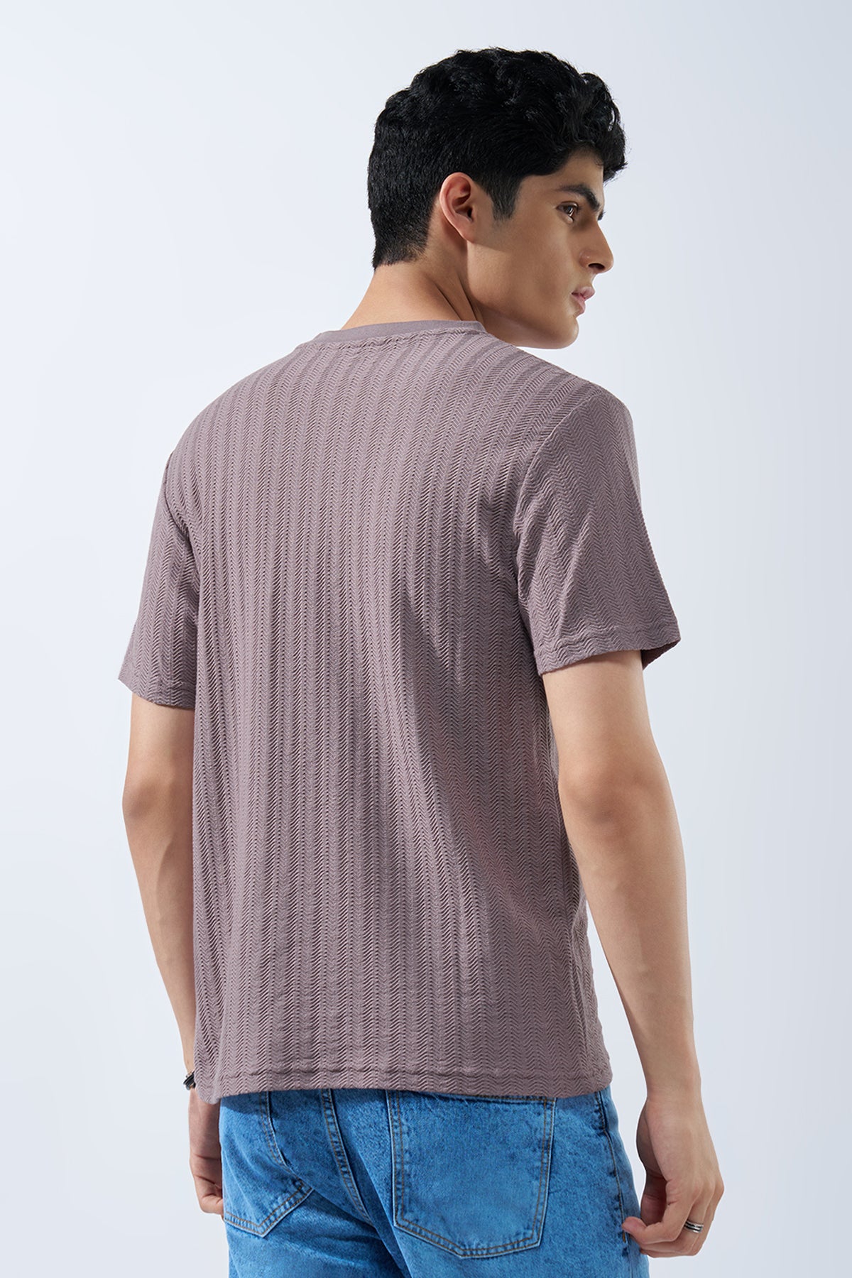 Mauve Textured Jacquard Casual T-Shirt for Men - Image 5
