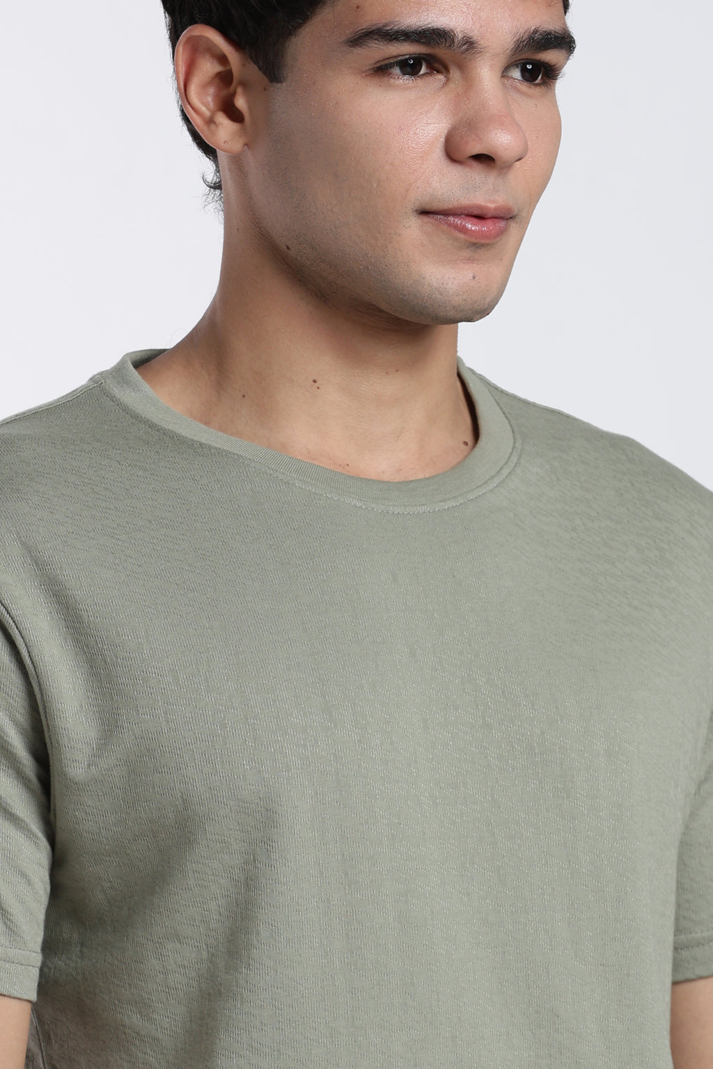 Green Textured Regular Fit T-Shirt for Men - Image 3