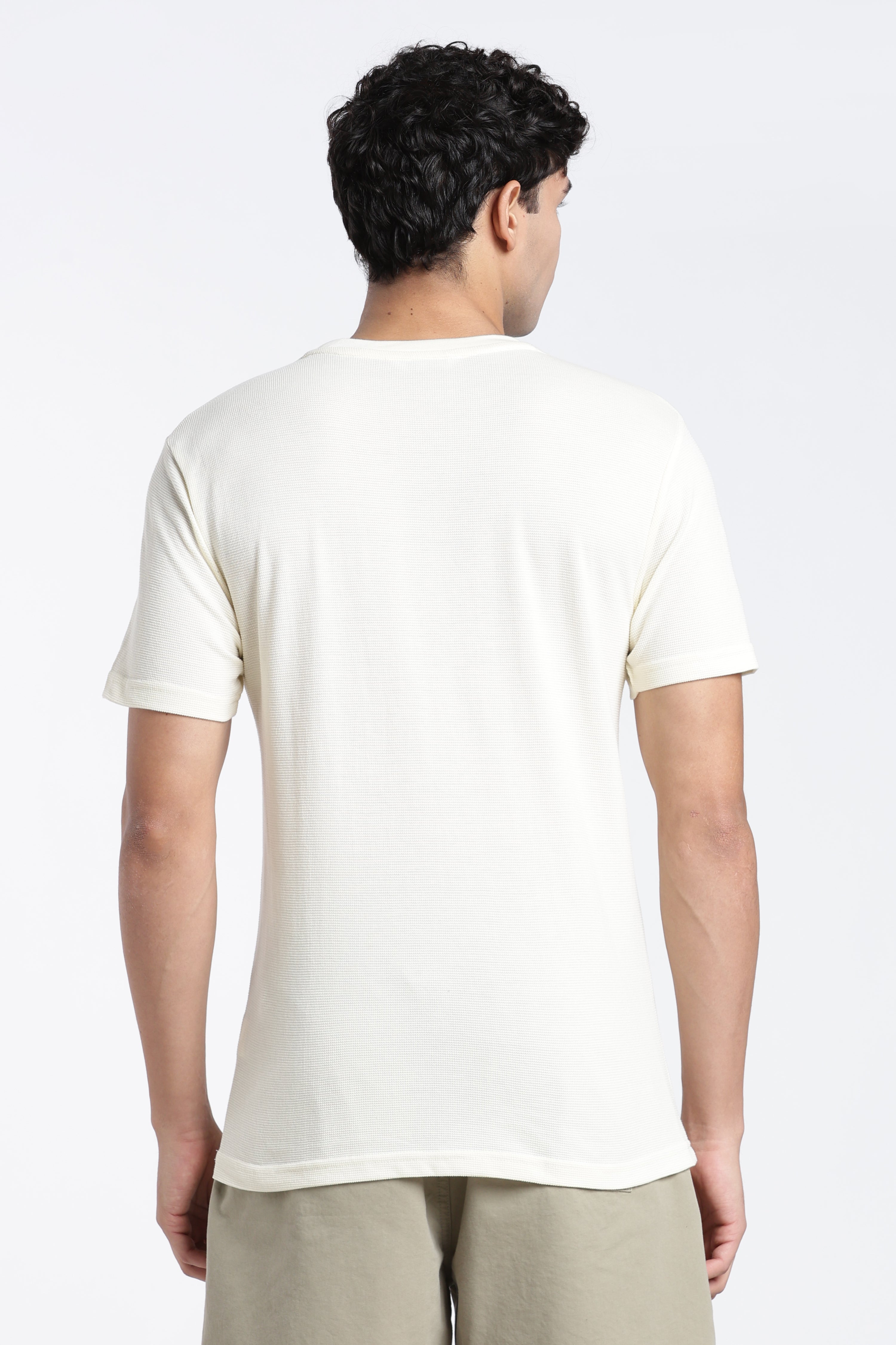 Off White Textured Regular Fit T-Shirt for Men - Image 5