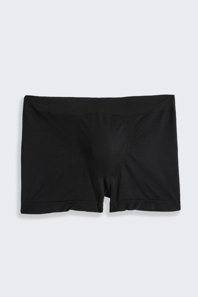 Black Solid Regular Fit Trunks for Men - Image 5