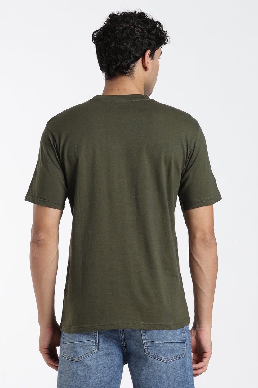 Olive Typographic Regular Fit T-Shirt For Men - Image 5