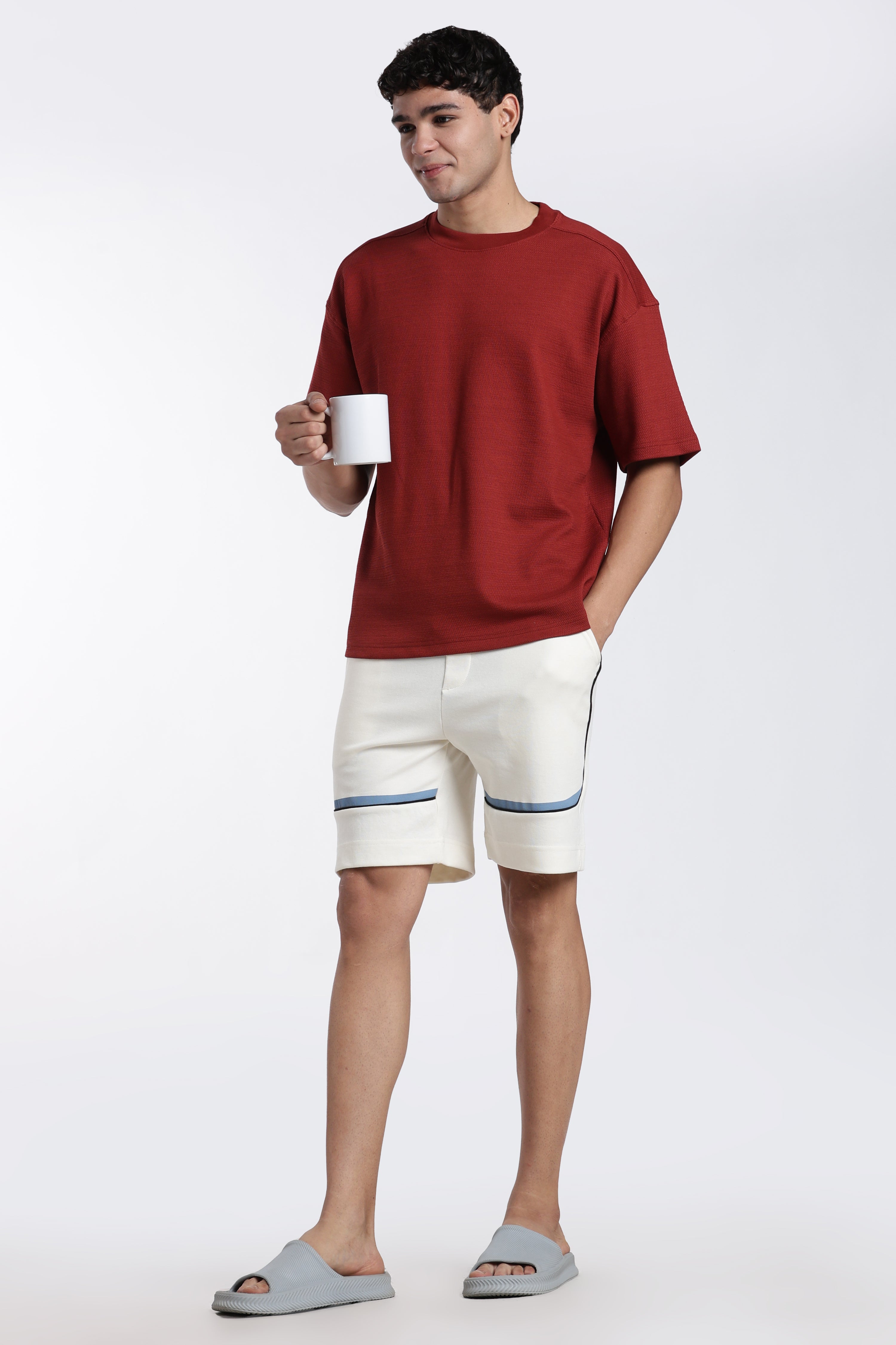 White Solid Regular Fit Shorts for Men - Image 6