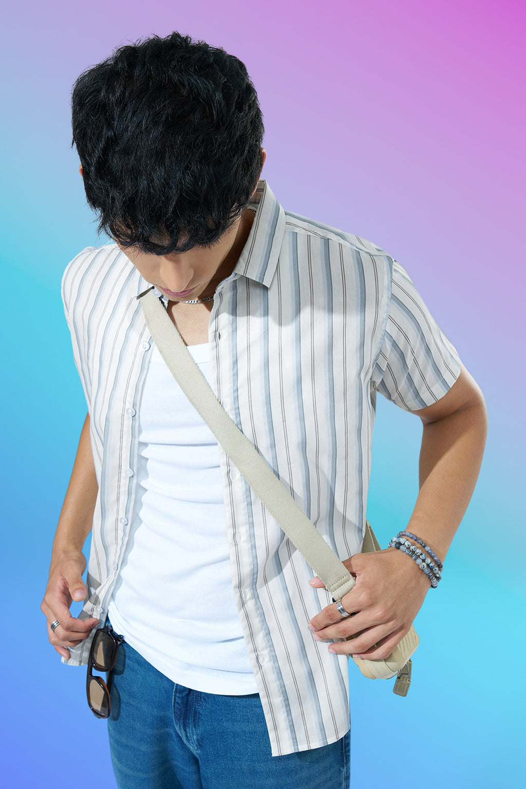 Off White Striped Regular Fit Casual Shirt for Men - Image 1