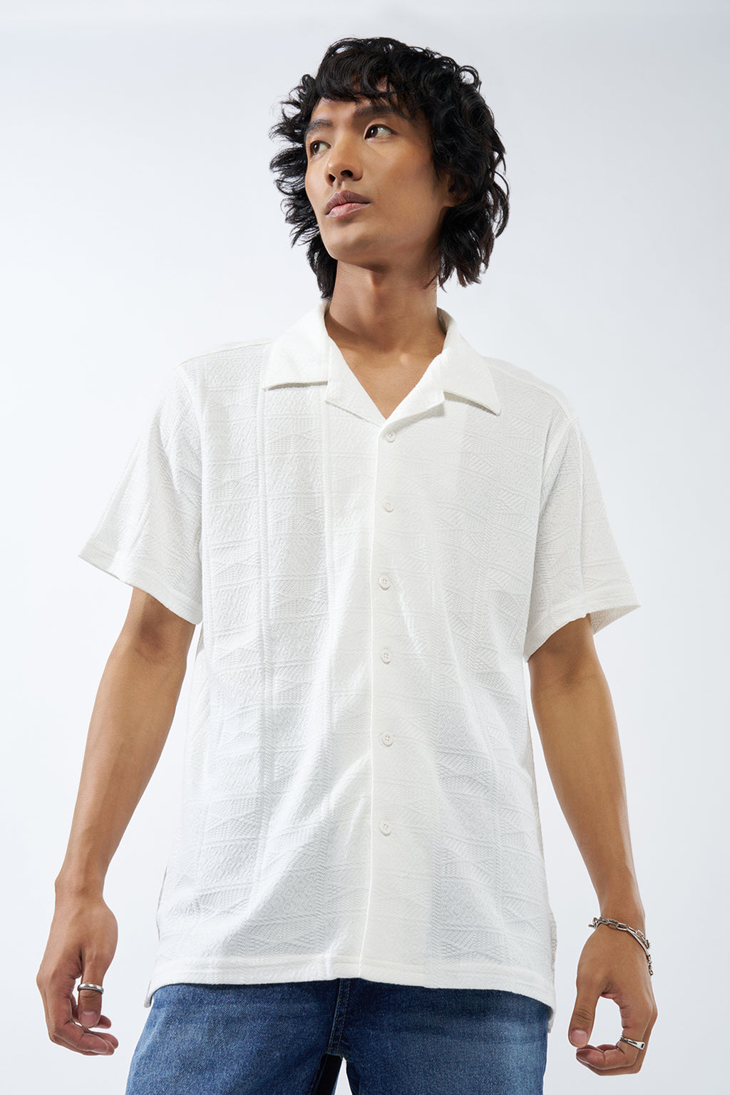 Off White Textured Oversized Fit Shirt For Men - Image 2