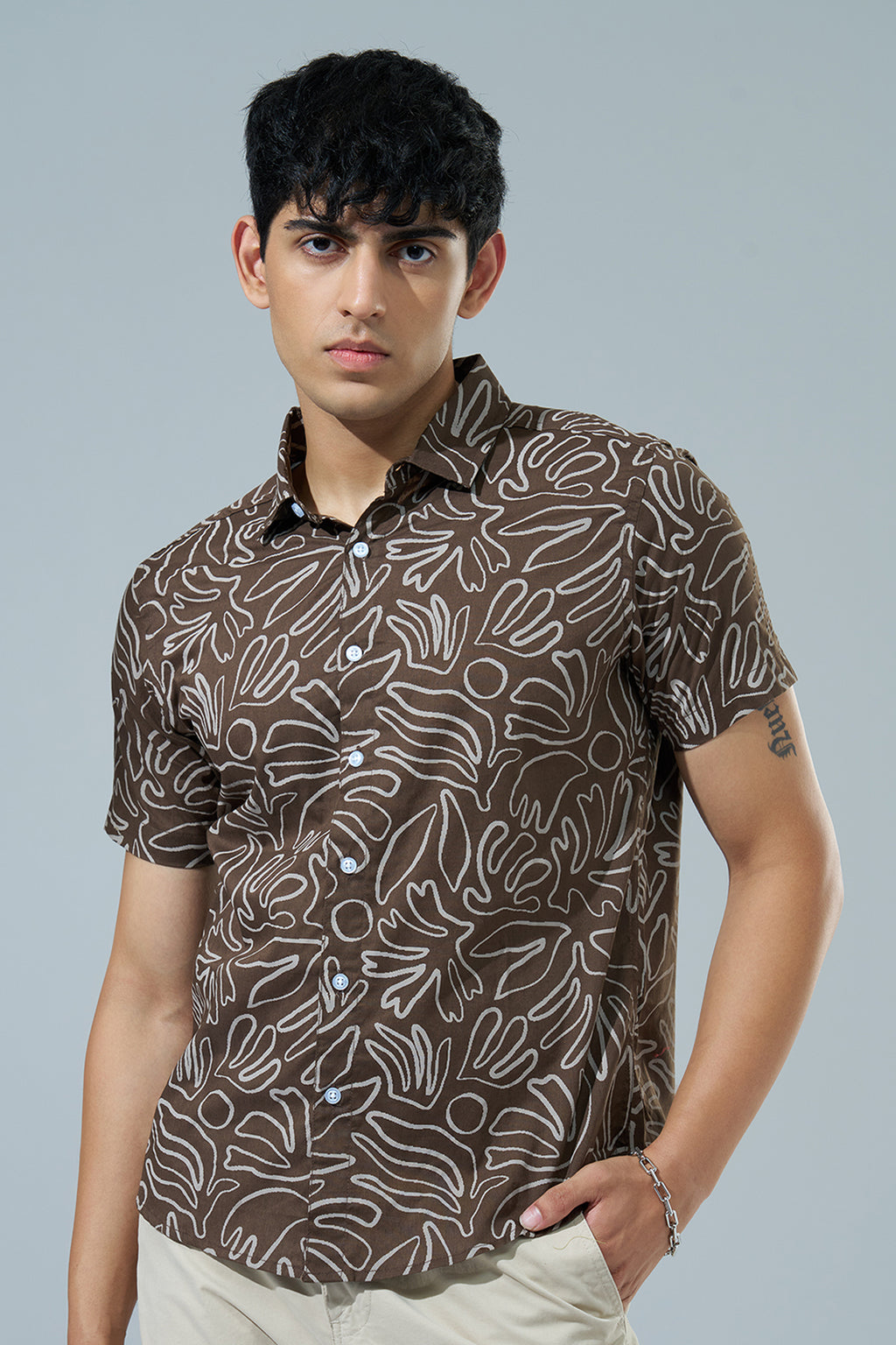 Brown Abstract Printed Regular Fit Casual Shirt for Men - Image 2