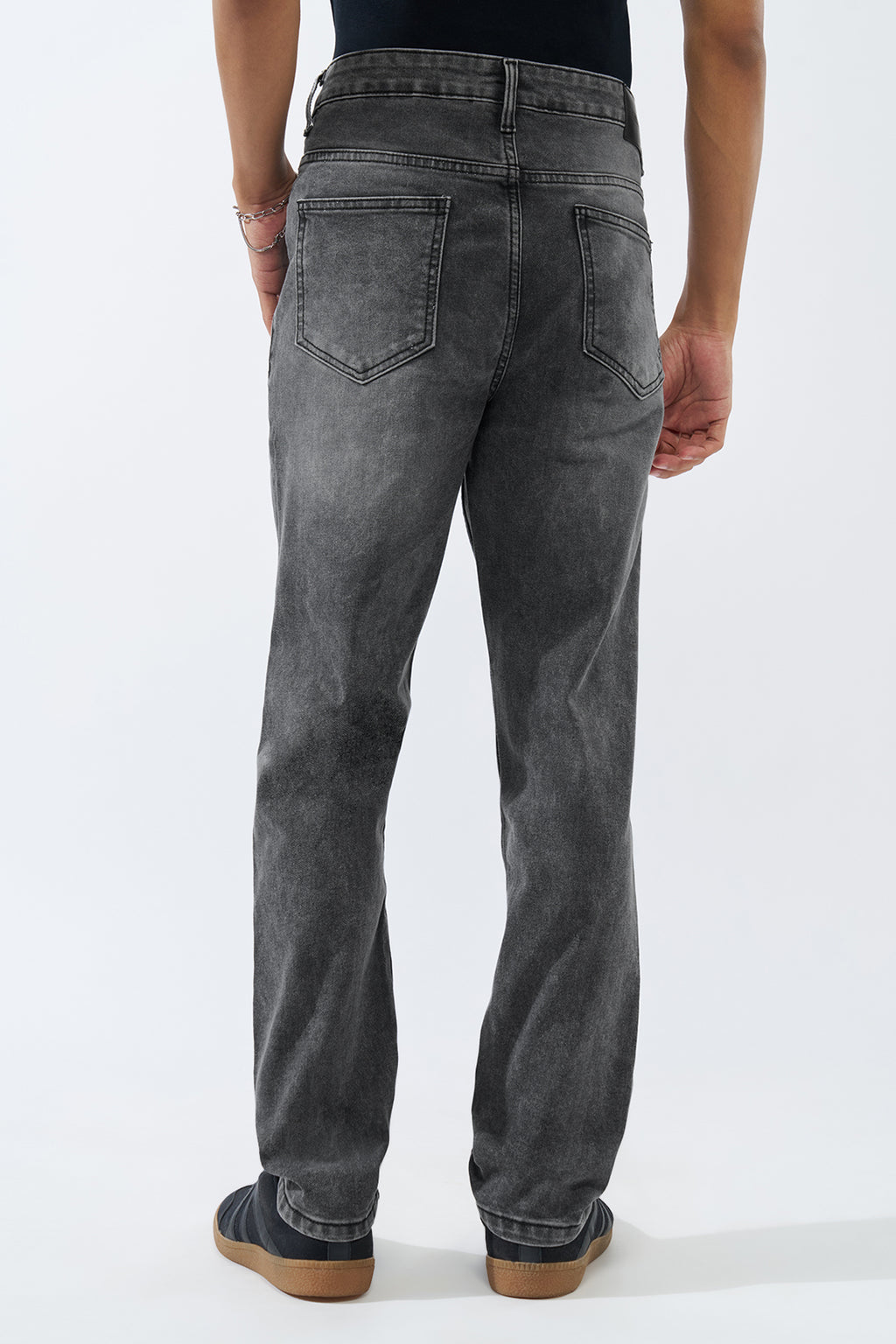 Black Solid Slim Fit Jeans for Men - Image 5