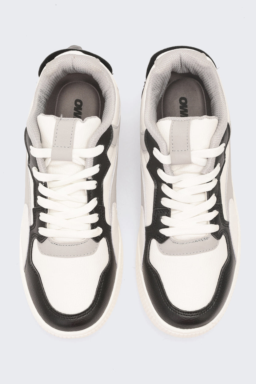 Black Colourblocked Sneakers for Men - Image 4