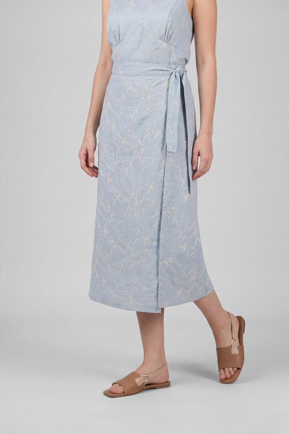 Light Blue Mid Embroidered Rise Fit Skirt for Women - Image 7