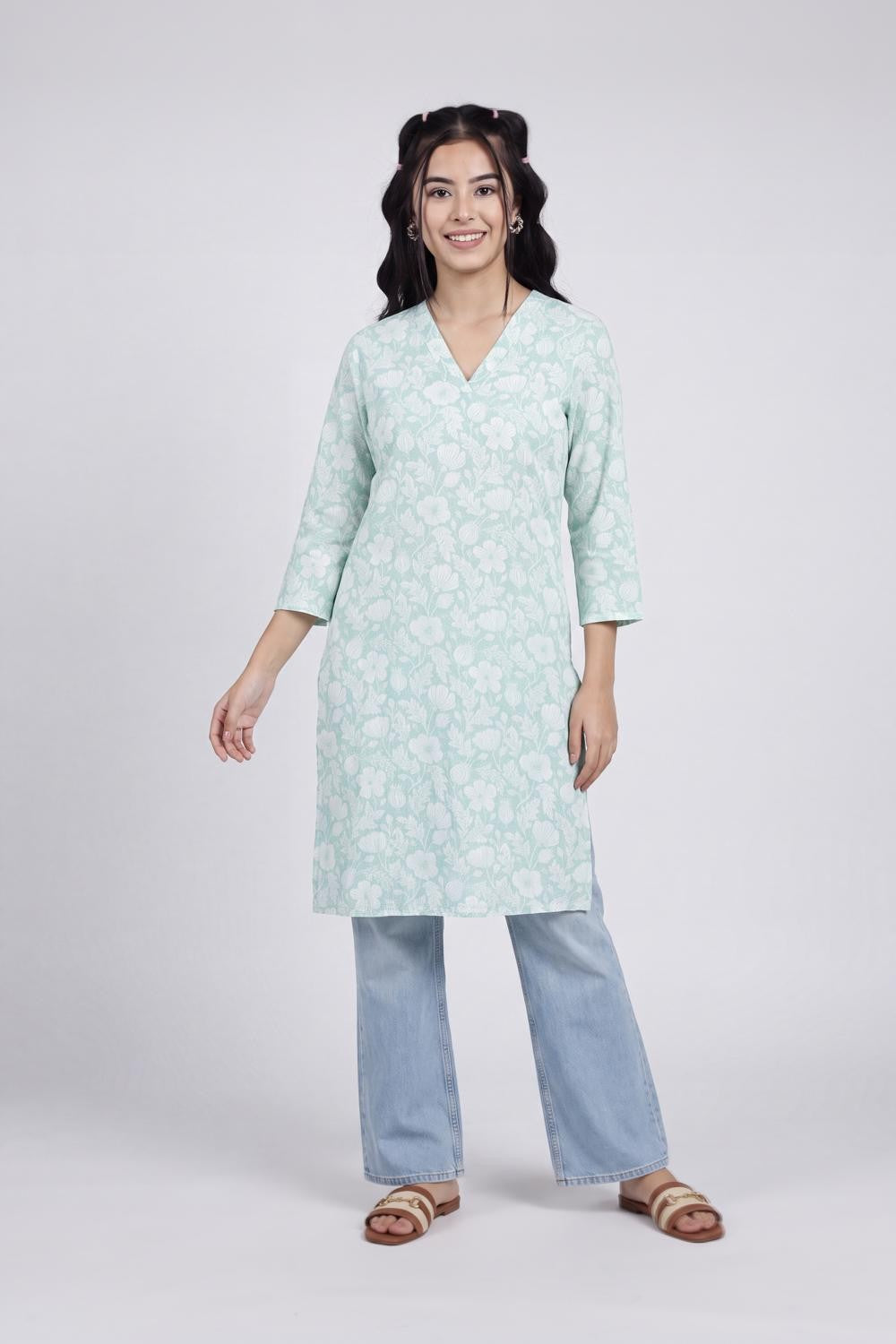 Mint Floral Printed Regular Fit Kurta for Women - Image 2