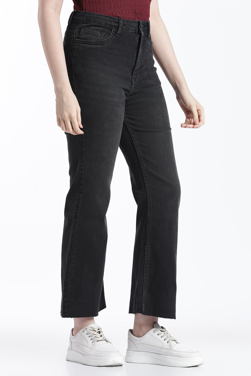 Black Straight Fit Jeans With 5 Pocket For Women - Image 4